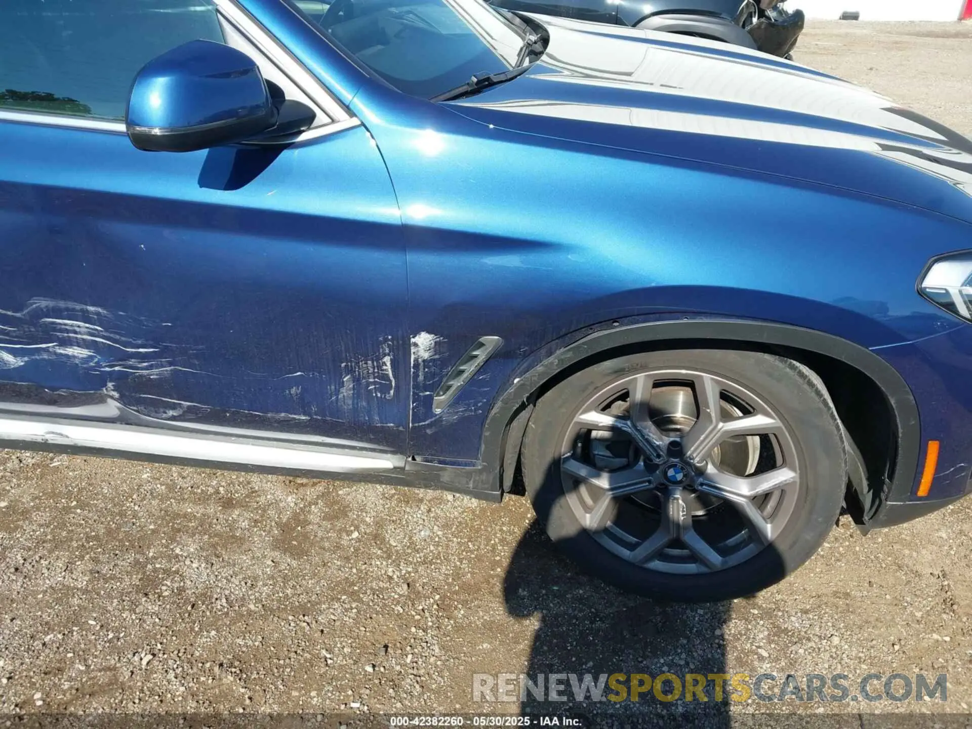 6 Photograph of a damaged car 5UX53DP0XN9J53917 BMW X3 2022