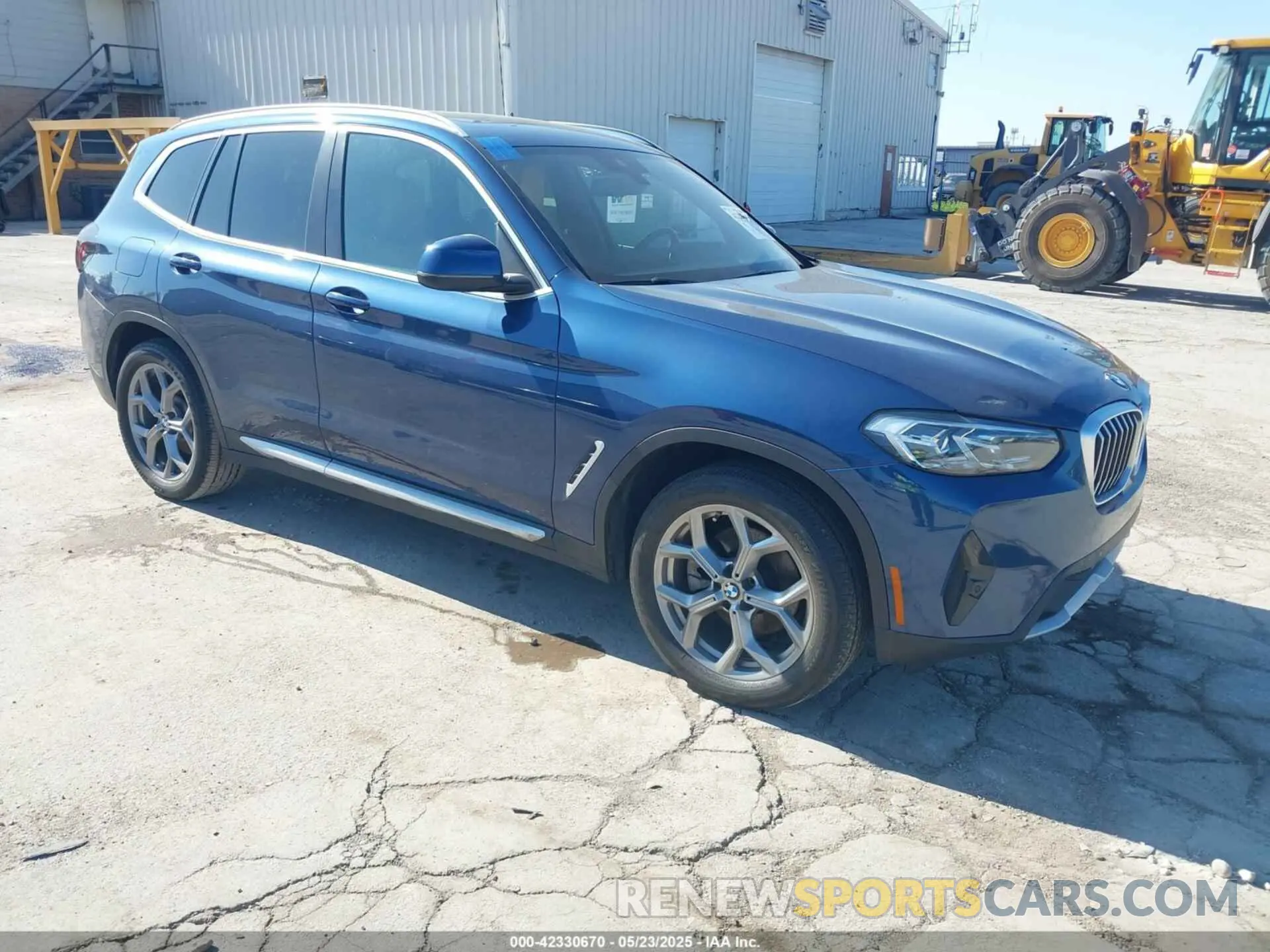 1 Photograph of a damaged car 5UX53DP0XN9J54310 BMW X3 2022