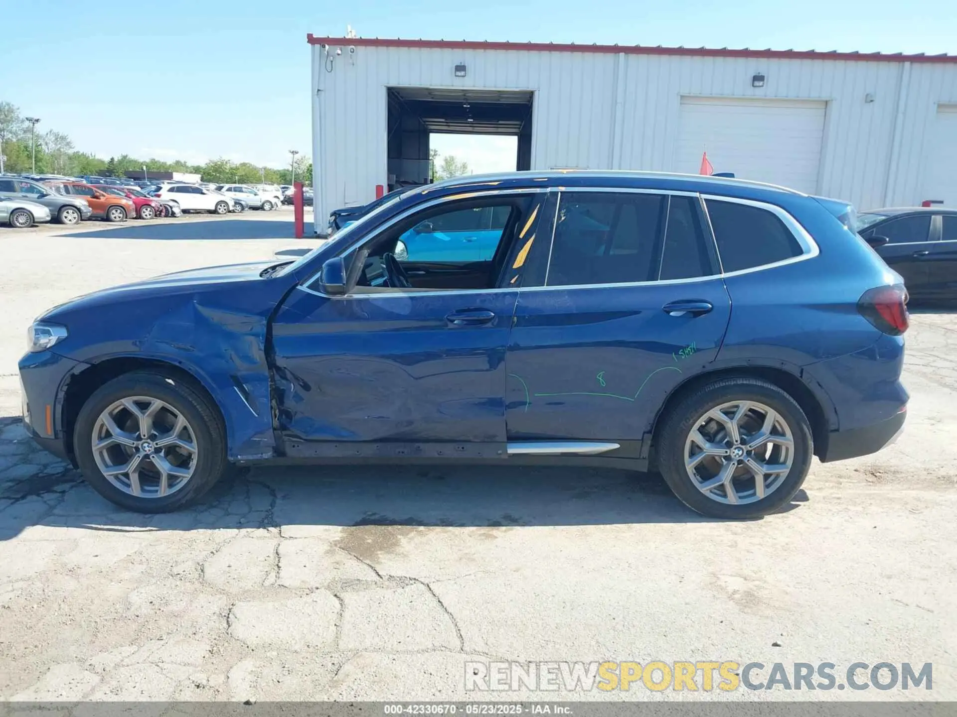 15 Photograph of a damaged car 5UX53DP0XN9J54310 BMW X3 2022