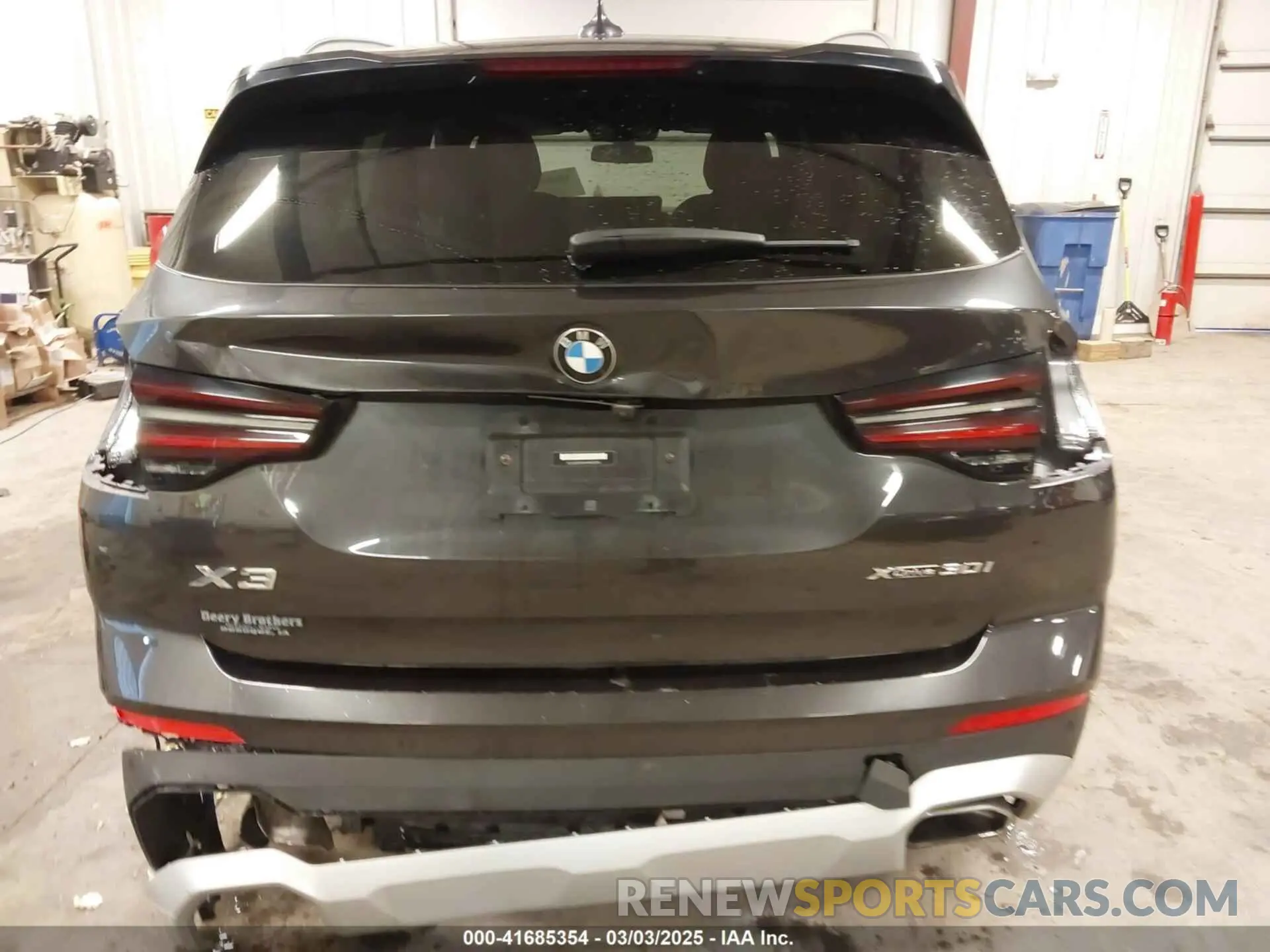 21 Photograph of a damaged car 5UX53DP0XN9K23741 BMW X3 2022