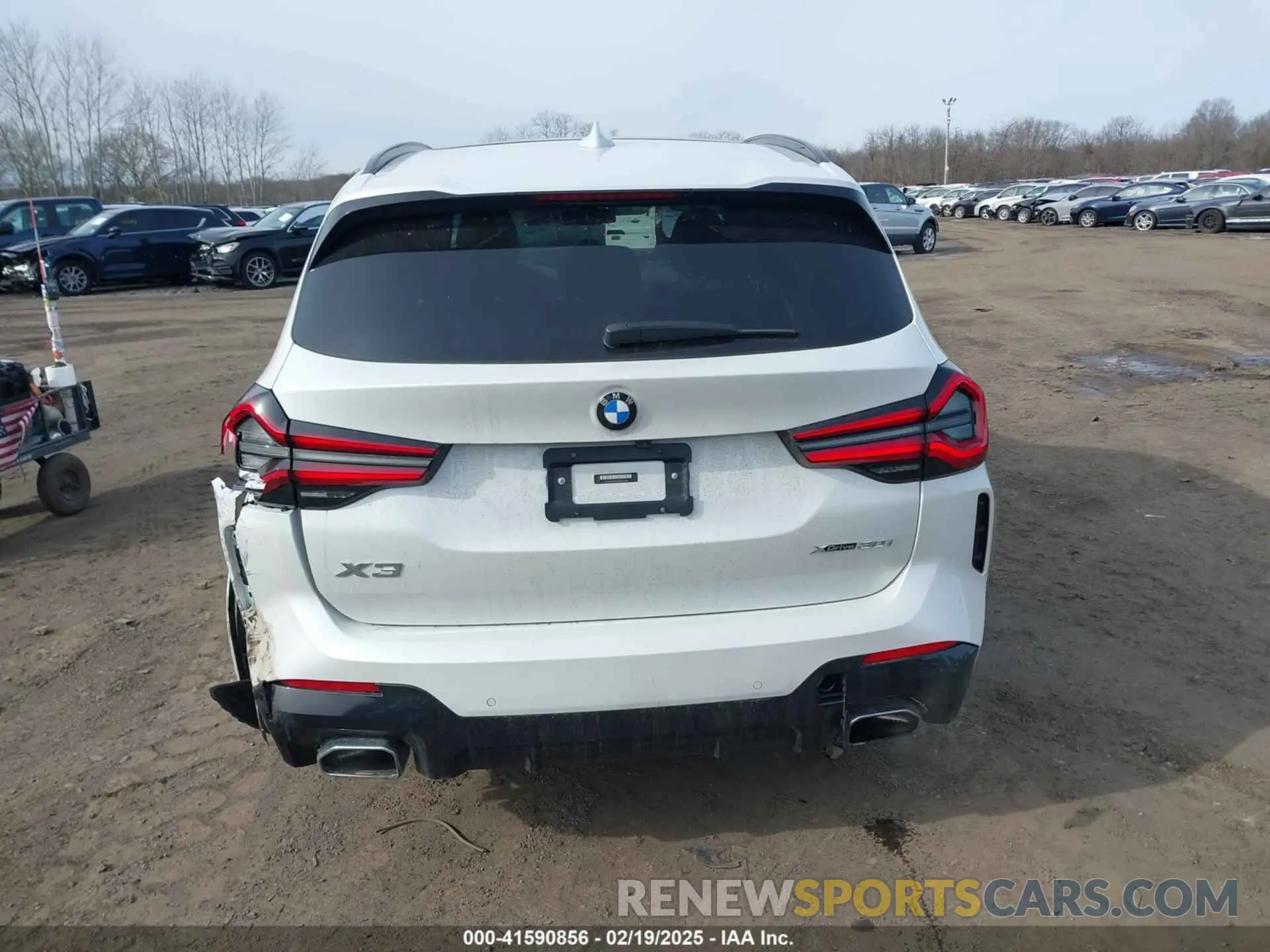 16 Photograph of a damaged car 5UX53DP0XN9K46338 BMW X3 2022