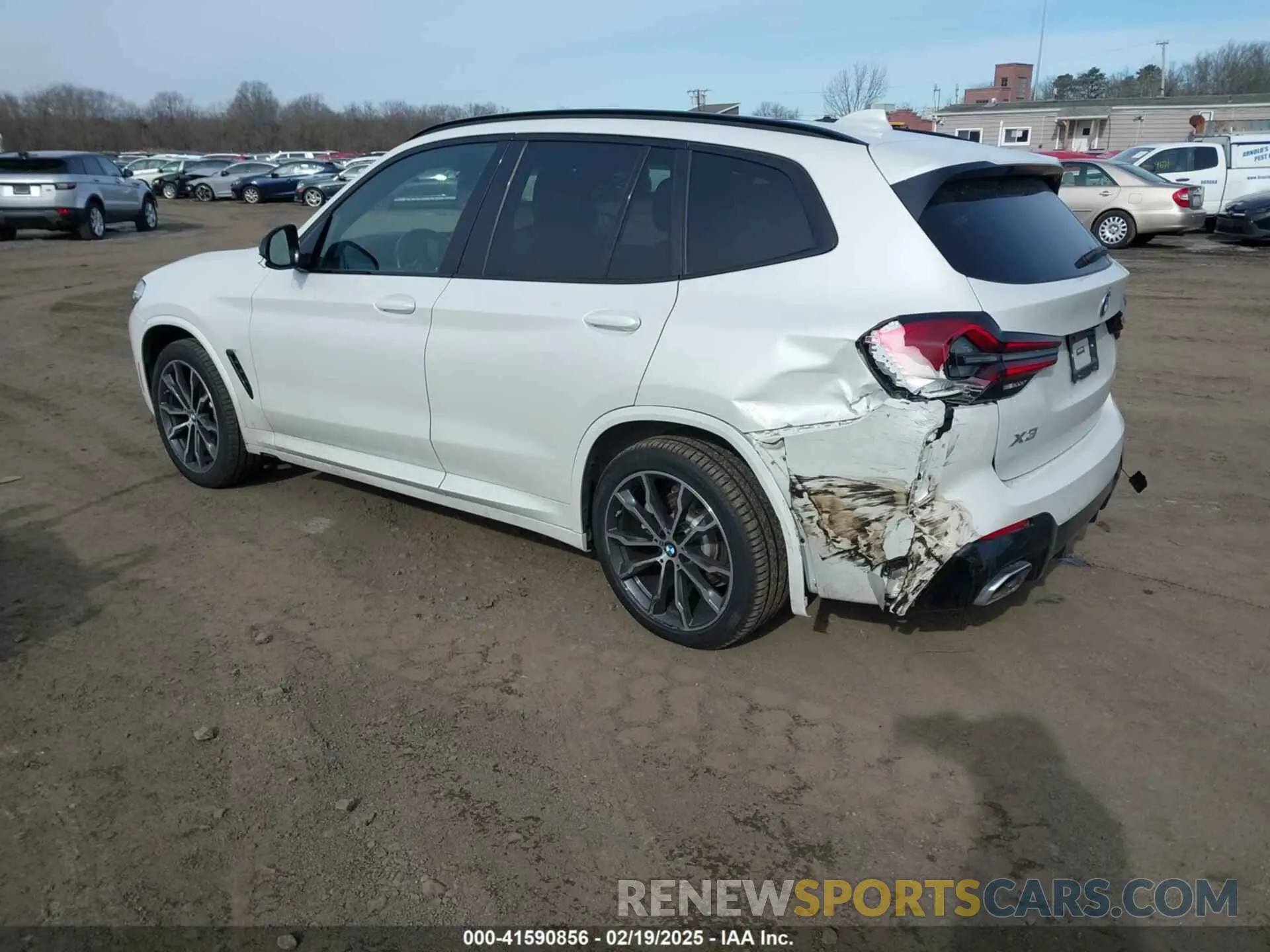 3 Photograph of a damaged car 5UX53DP0XN9K46338 BMW X3 2022