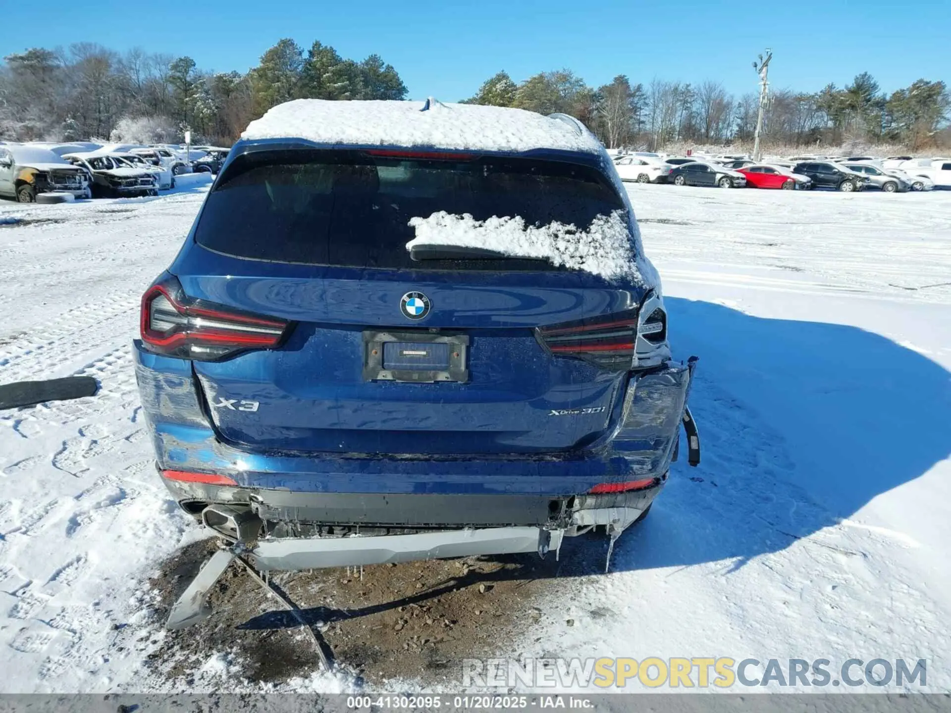 15 Photograph of a damaged car 5UX53DP0XN9K82594 BMW X3 2022