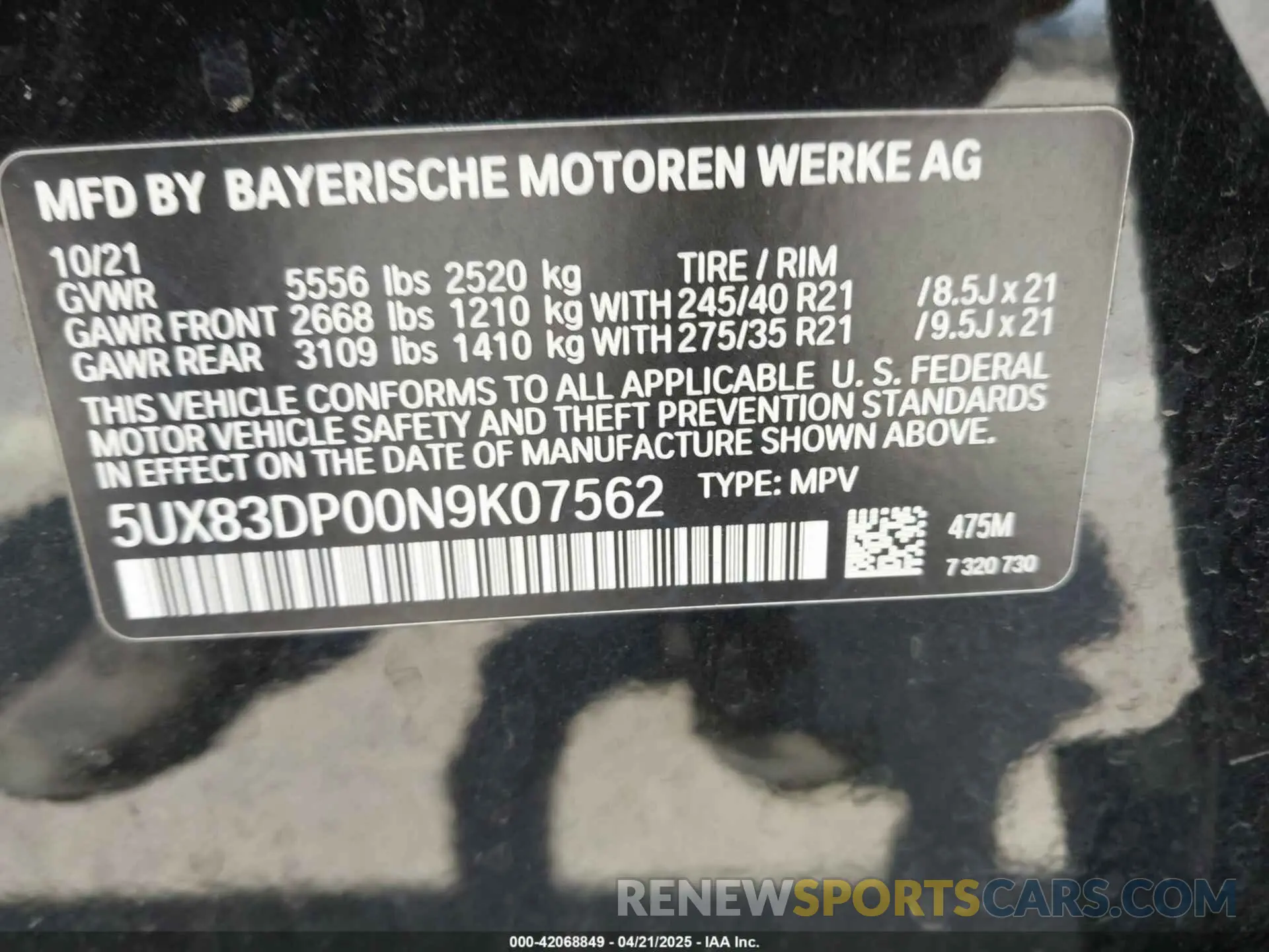 9 Photograph of a damaged car 5UX83DP00N9K07562 BMW X3 2022