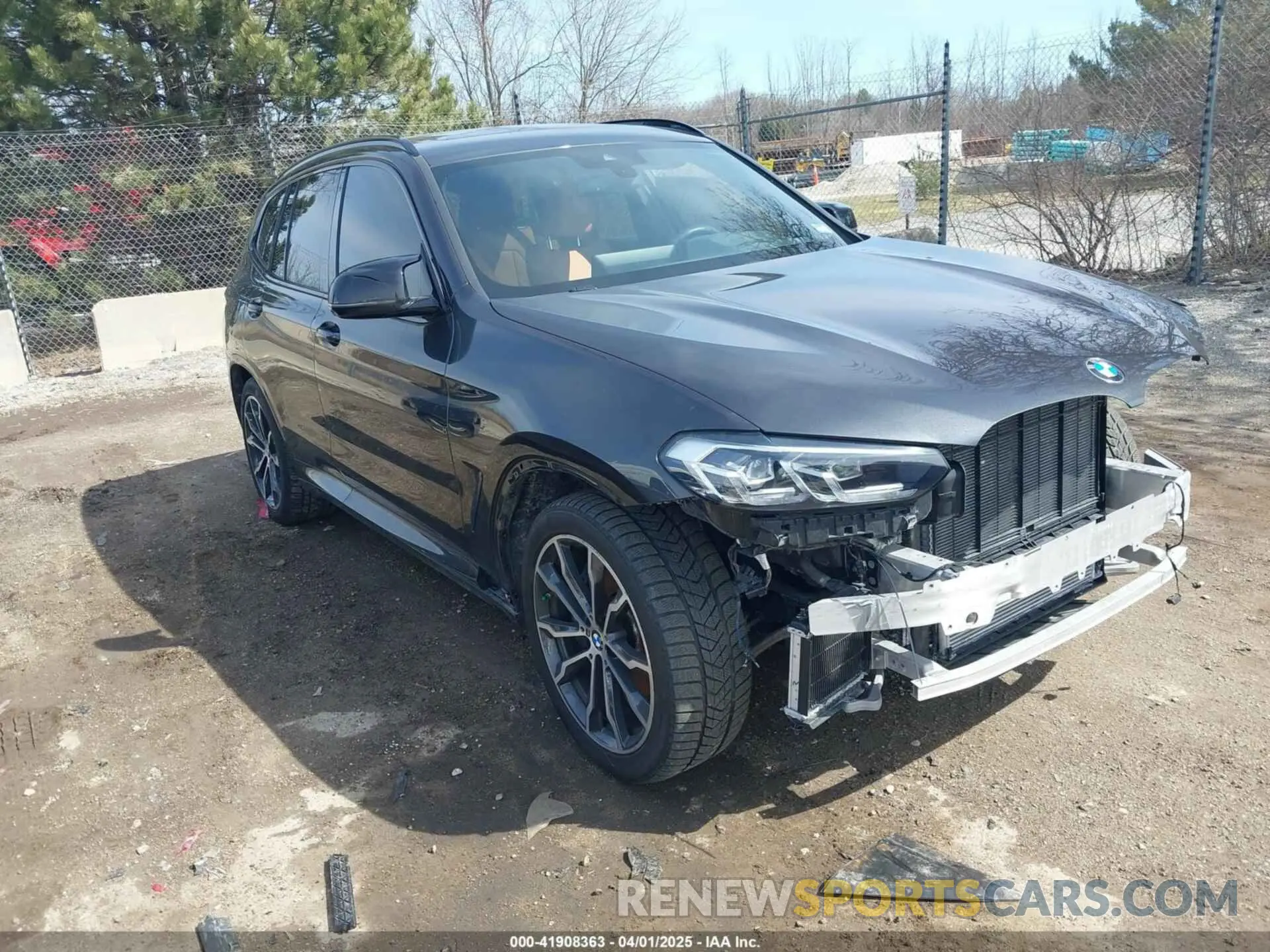 1 Photograph of a damaged car 5UX83DP09N9J60080 BMW X3 2022