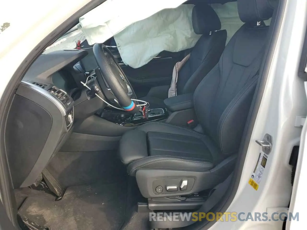 7 Photograph of a damaged car WBX47DP00NN173668 BMW X3 2022