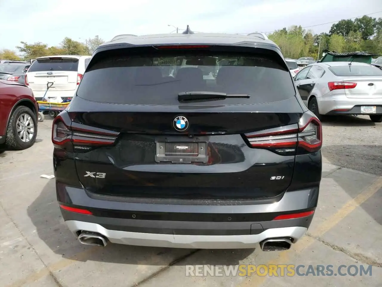 6 Photograph of a damaged car WBX47DP02NN155513 BMW X3 2022