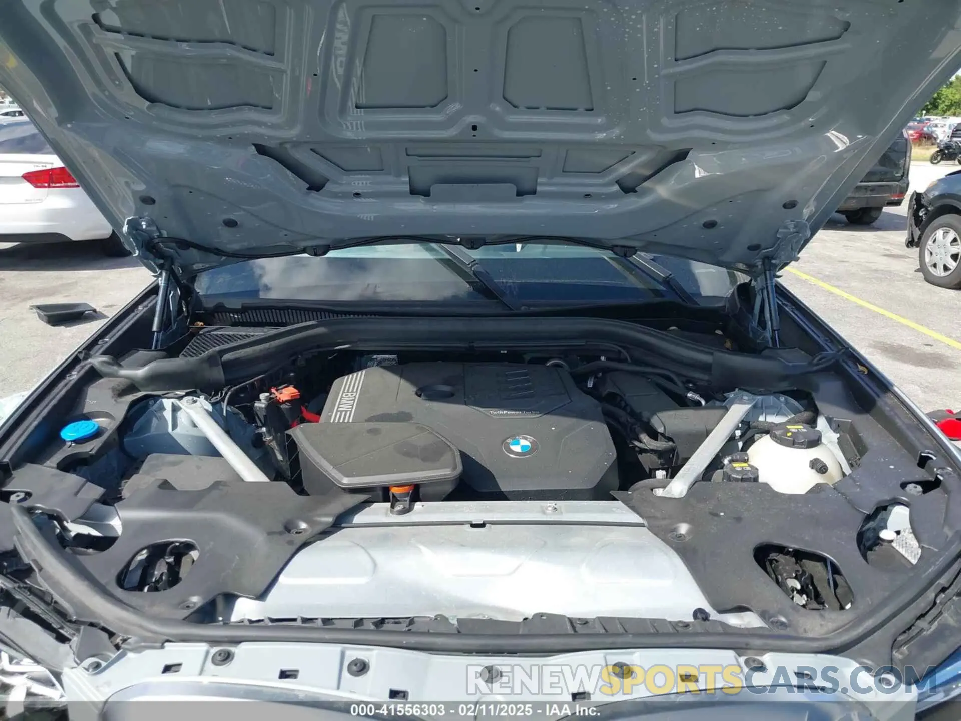 10 Photograph of a damaged car WBX47DP04NN177562 BMW X3 2022