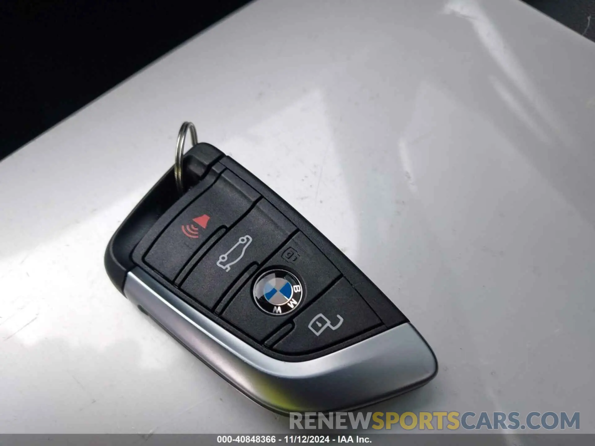 11 Photograph of a damaged car WBX47DP05NN182088 BMW X3 2022