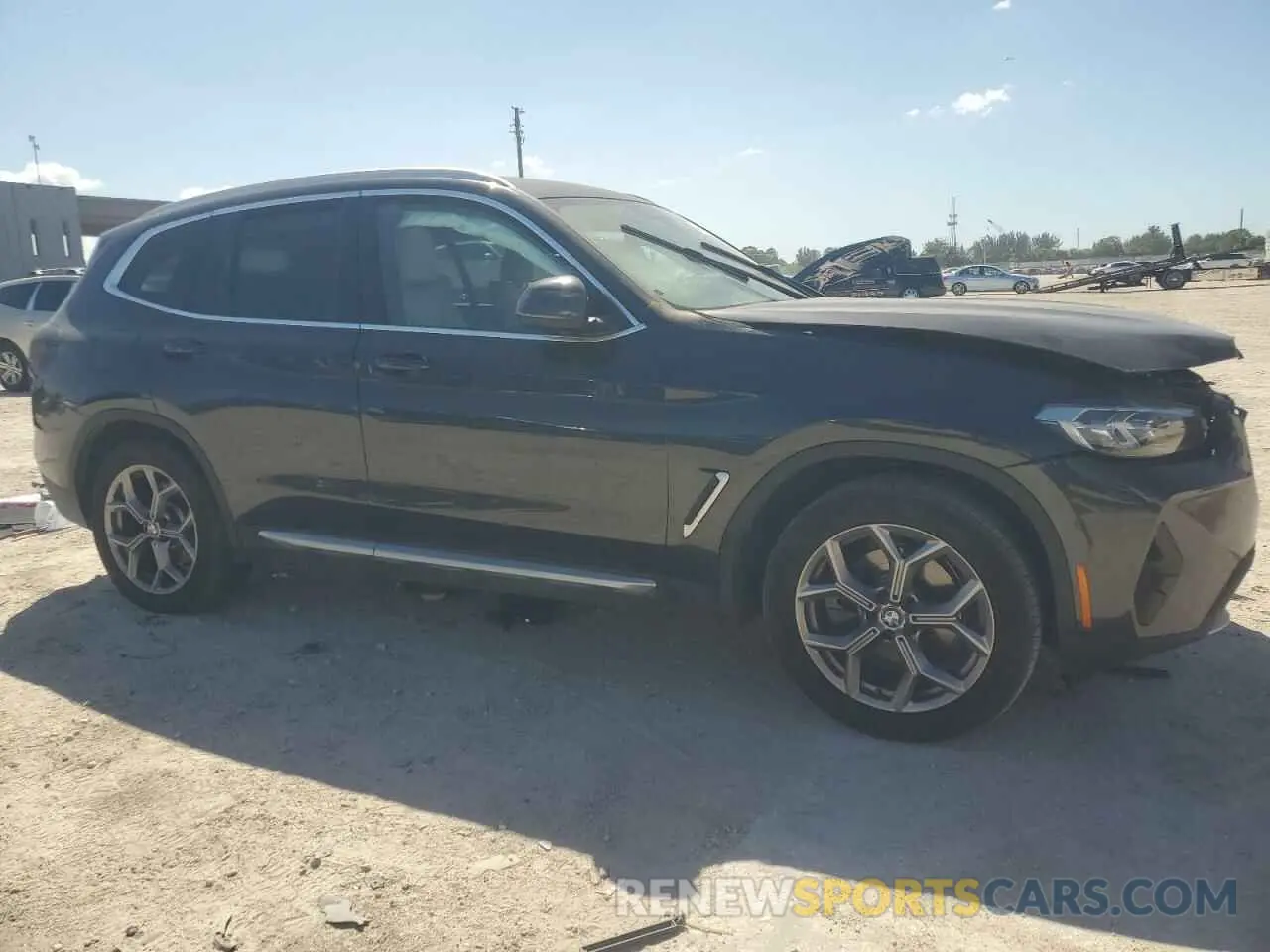 4 Photograph of a damaged car WBX47DP06NN176980 BMW X3 2022