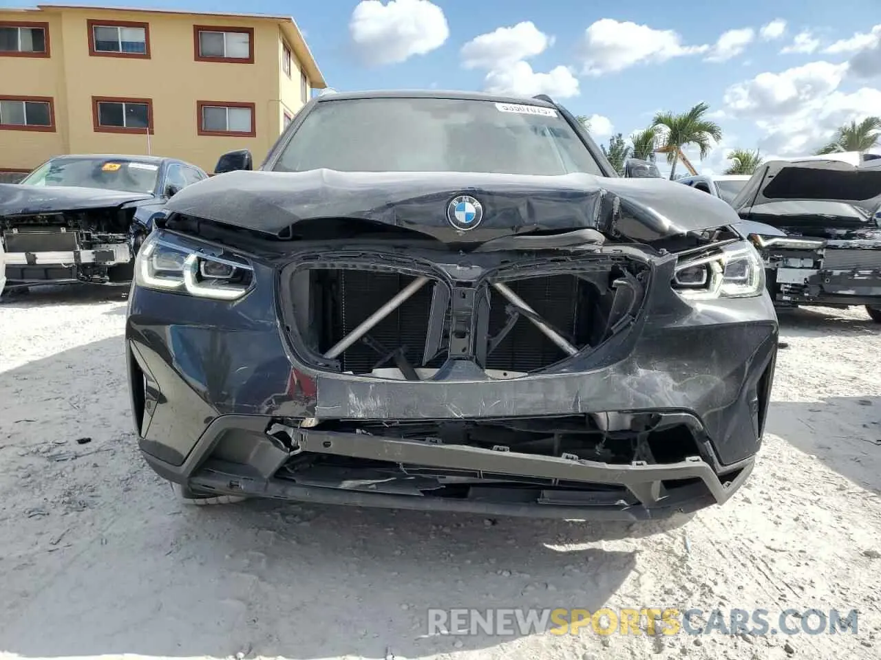 5 Photograph of a damaged car WBX47DP09NN163415 BMW X3 2022