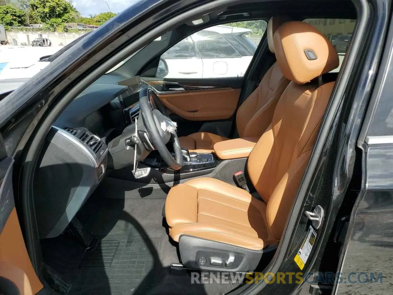 7 Photograph of a damaged car WBX47DP09NN163415 BMW X3 2022