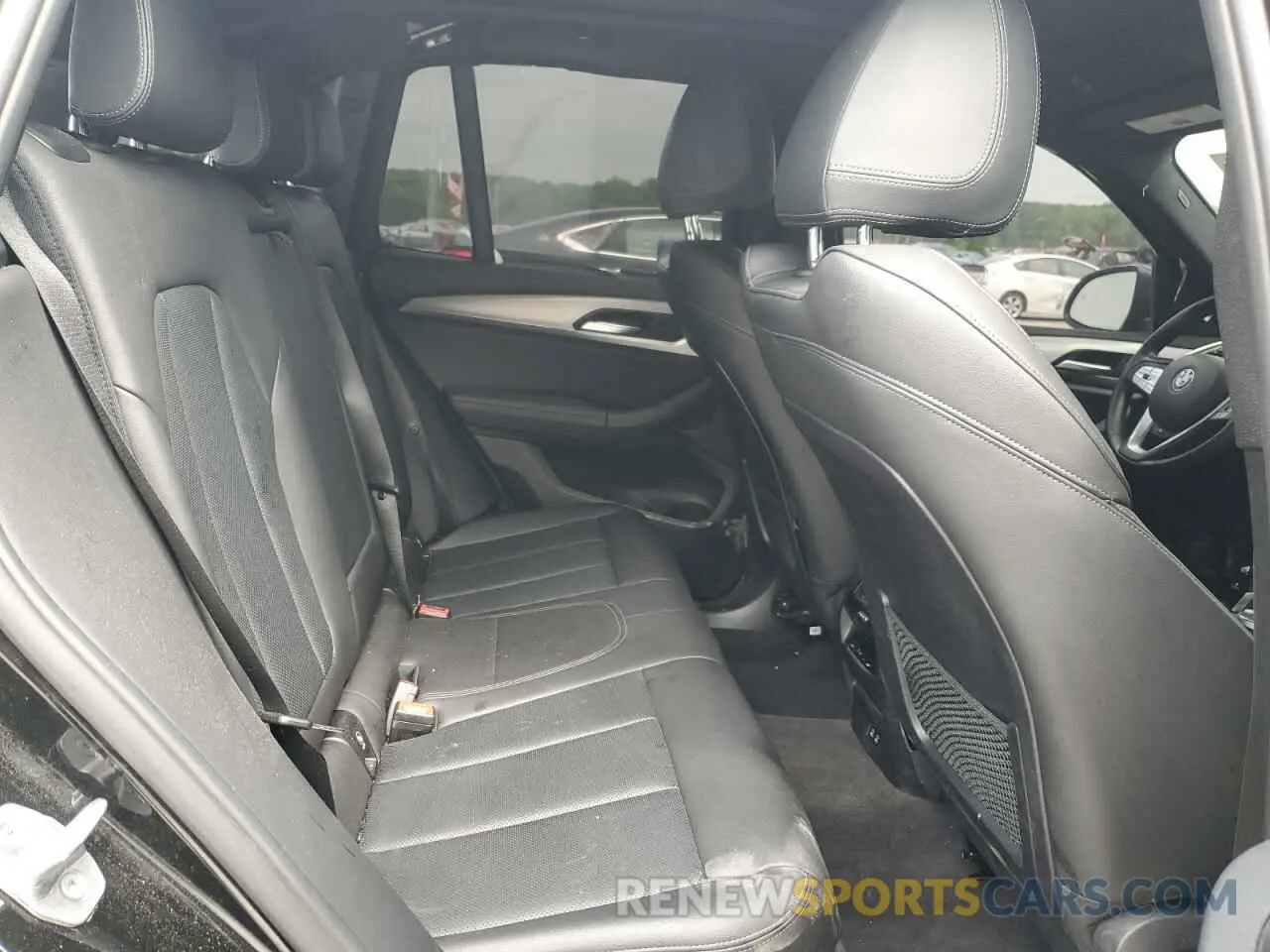 11 Photograph of a damaged car WBX57DP00NN178700 BMW X3 2022