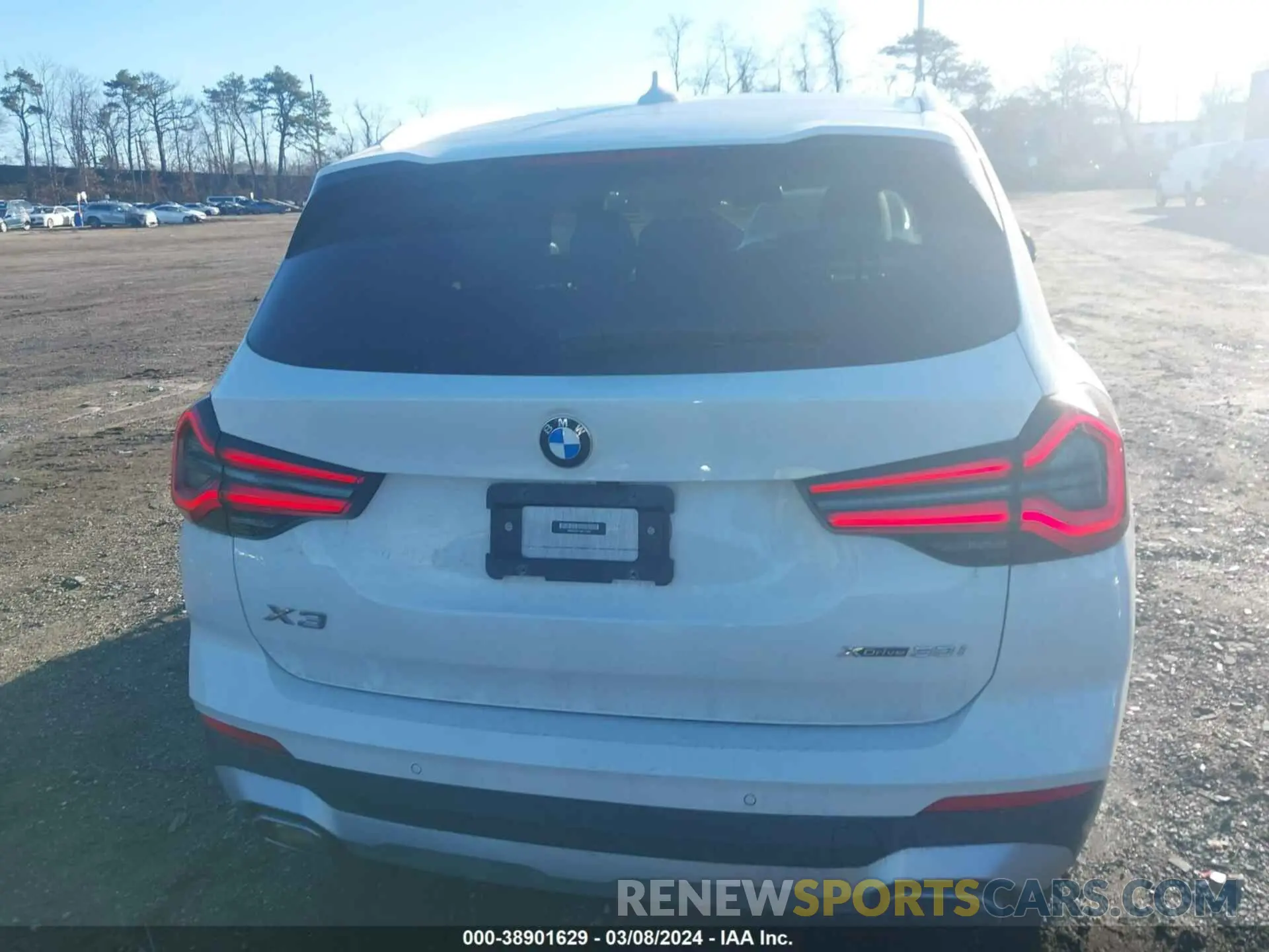 16 Photograph of a damaged car WBX57DP01NN179807 BMW X3 2022