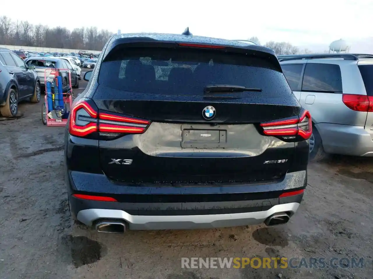 6 Photograph of a damaged car WBX57DP02NN154138 BMW X3 2022