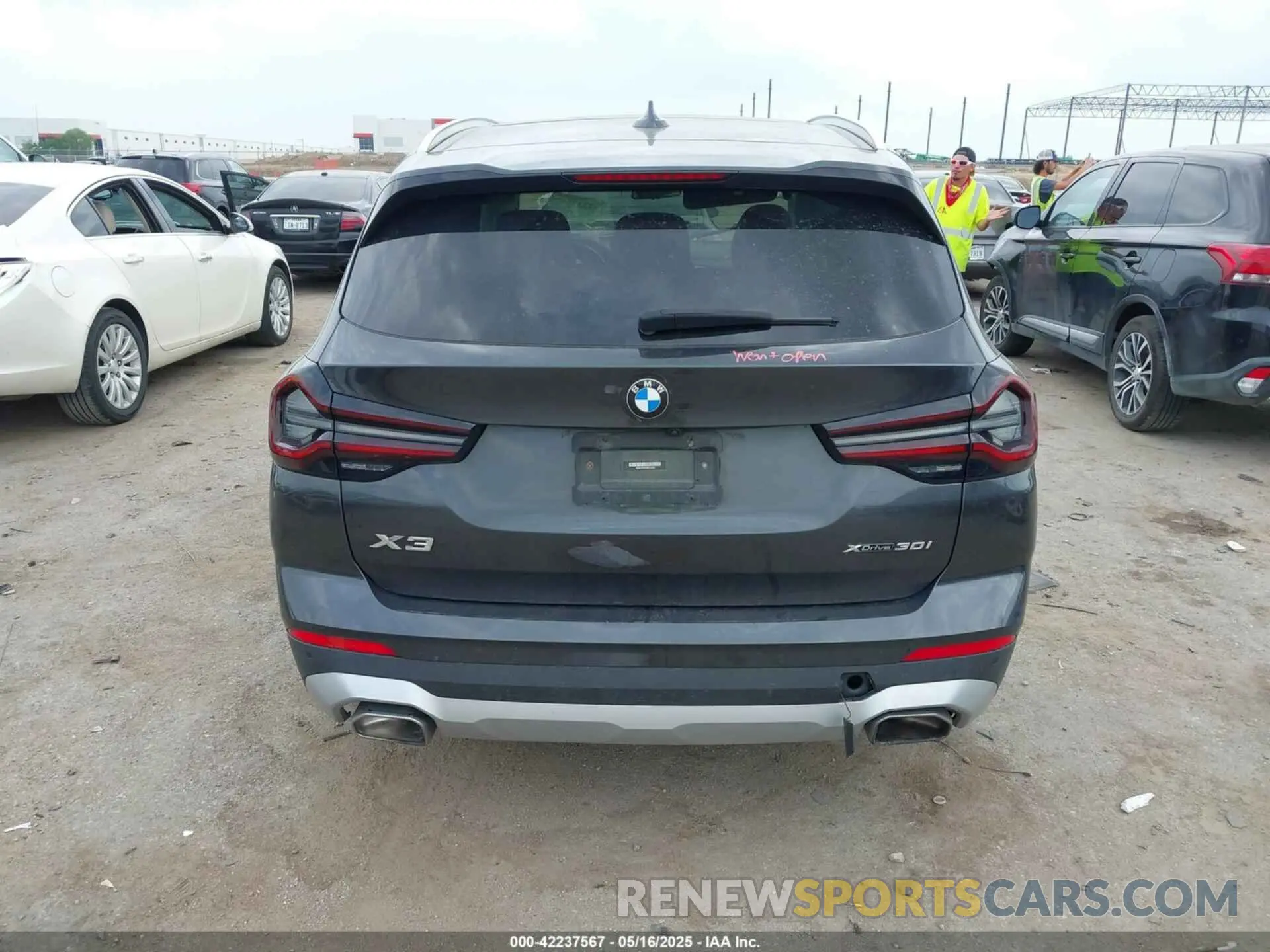 16 Photograph of a damaged car WBX57DP02NN178228 BMW X3 2022