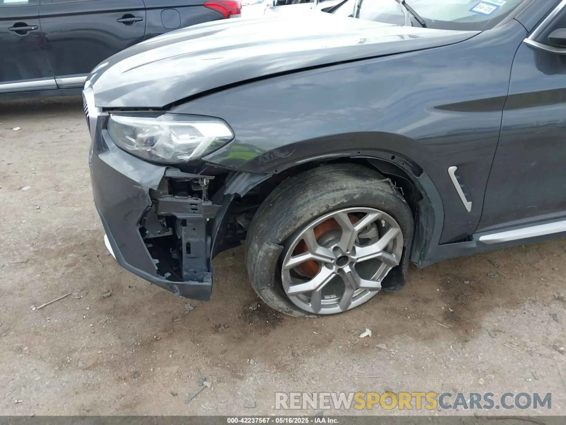 6 Photograph of a damaged car WBX57DP02NN178228 BMW X3 2022
