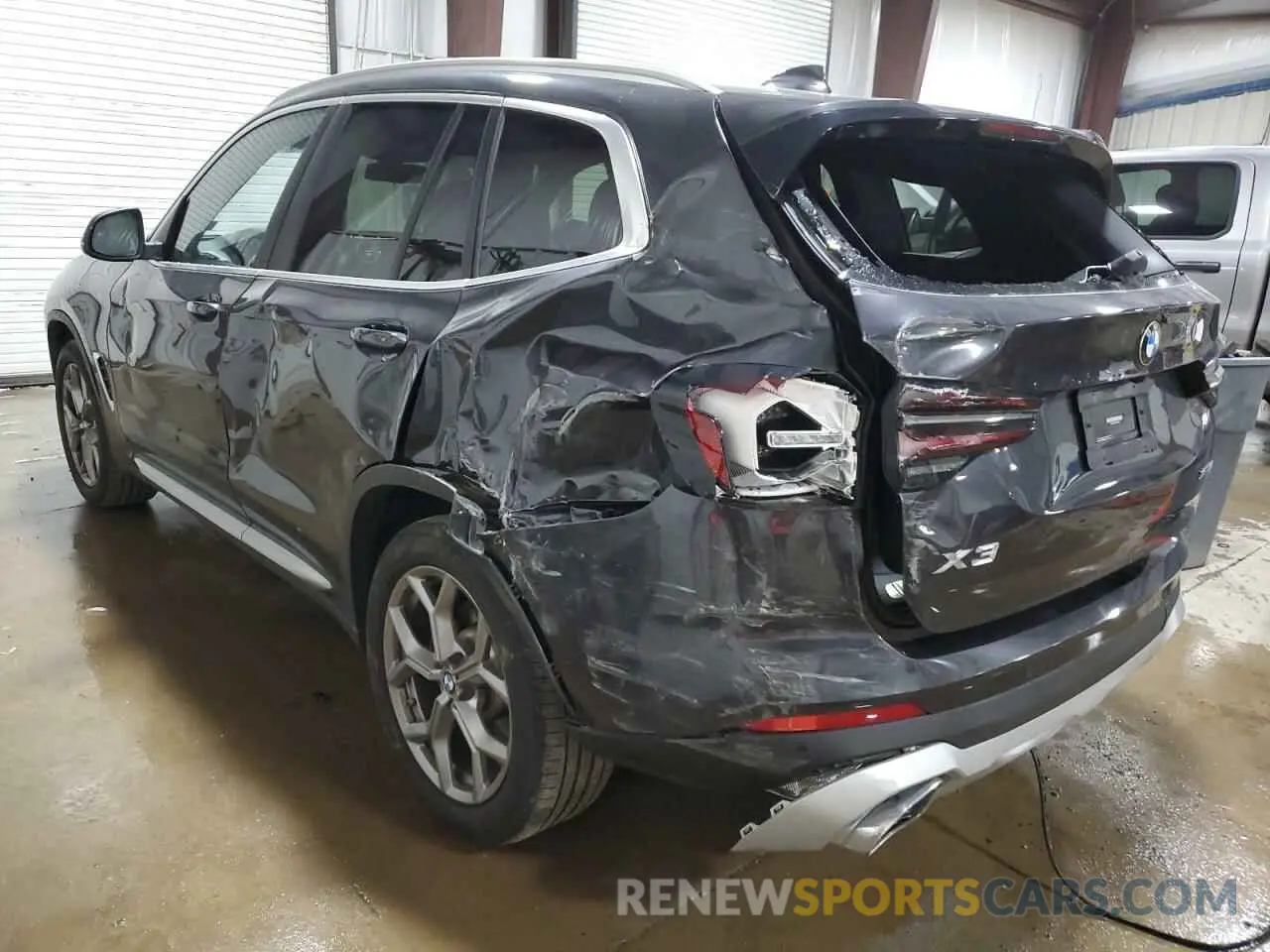2 Photograph of a damaged car WBX57DP02NN178567 BMW X3 2022