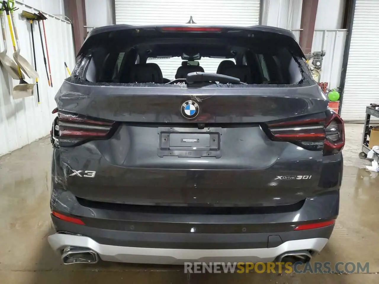 6 Photograph of a damaged car WBX57DP02NN178567 BMW X3 2022