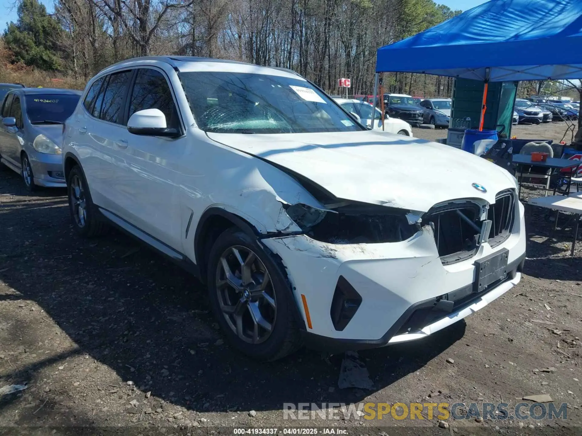 1 Photograph of a damaged car WBX57DP03NN143634 BMW X3 2022