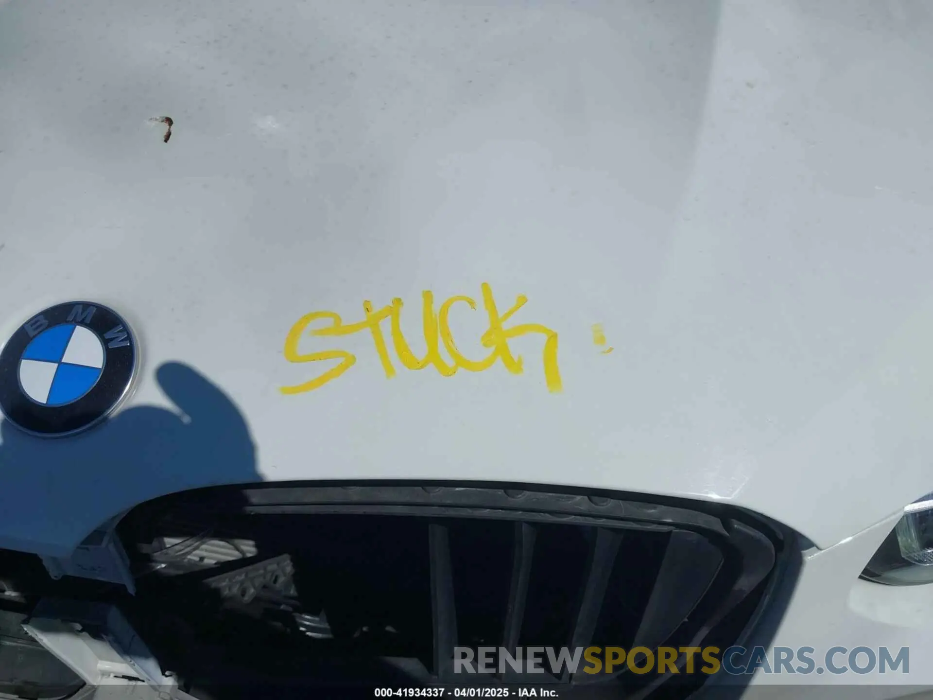 10 Photograph of a damaged car WBX57DP03NN143634 BMW X3 2022