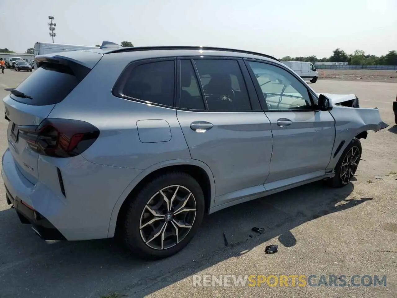 3 Photograph of a damaged car WBX57DP04NN185066 BMW X3 2022