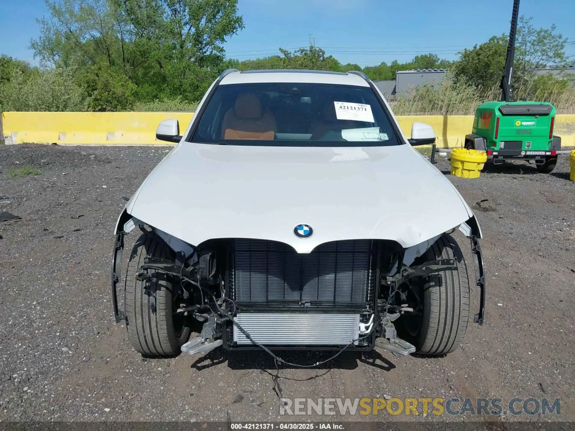 12 Photograph of a damaged car WBX57DP06NN172447 BMW X3 2022
