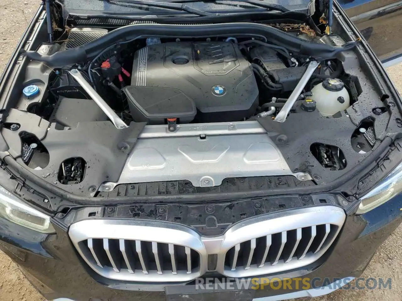 11 Photograph of a damaged car WBX57DP08NN172188 BMW X3 2022