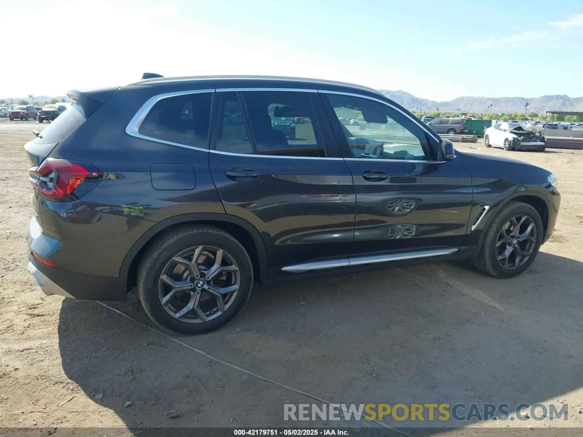 13 Photograph of a damaged car WBX57DP09NN169817 BMW X3 2022