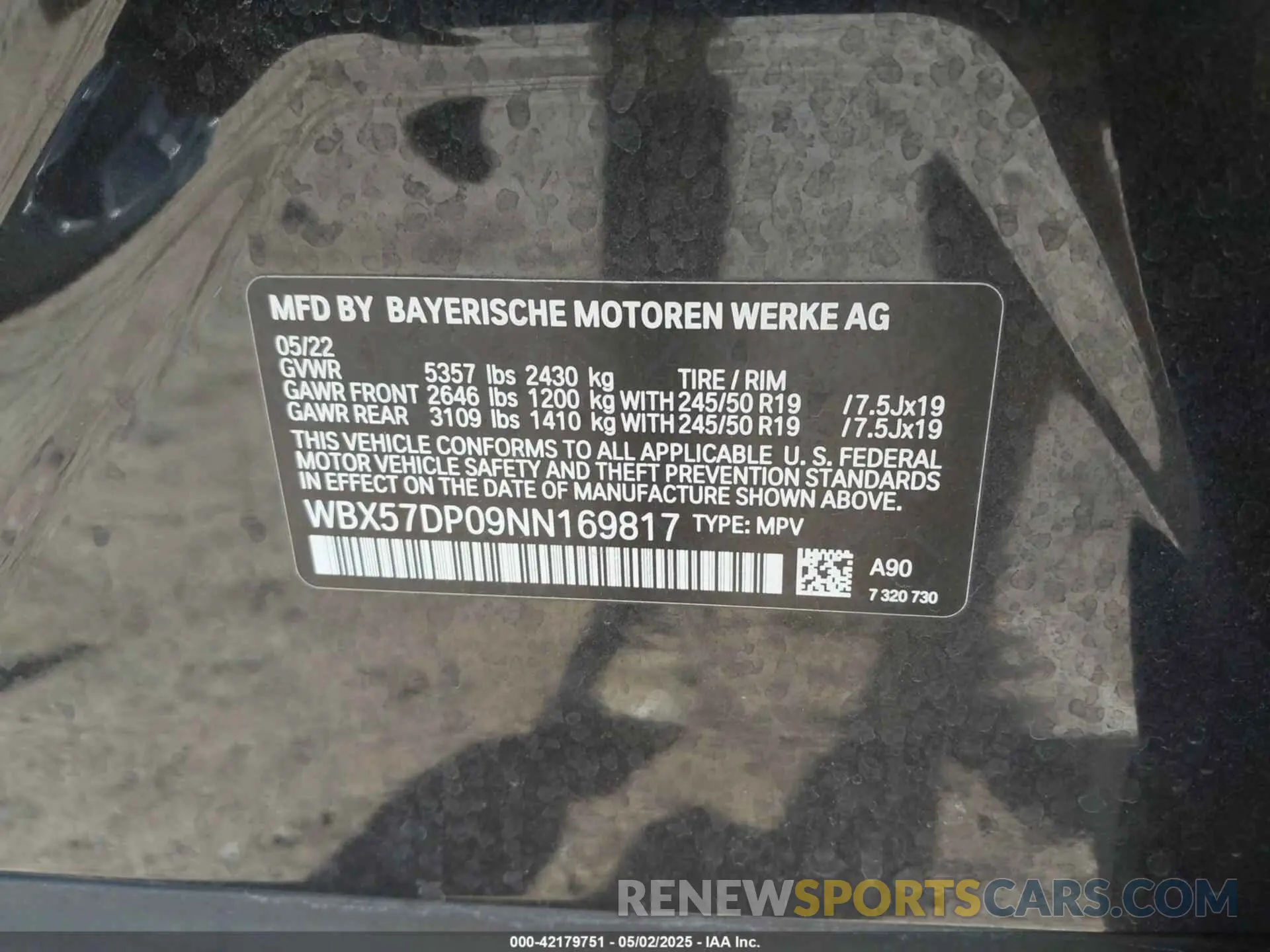 9 Photograph of a damaged car WBX57DP09NN169817 BMW X3 2022