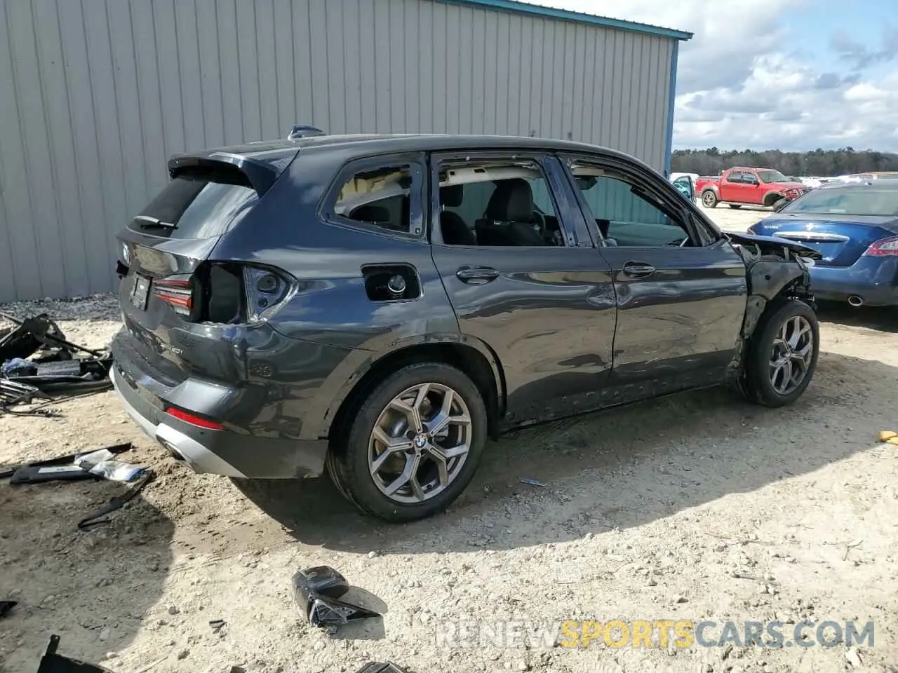 3 Photograph of a damaged car WBX57DP0XNN184150 BMW X3 2022