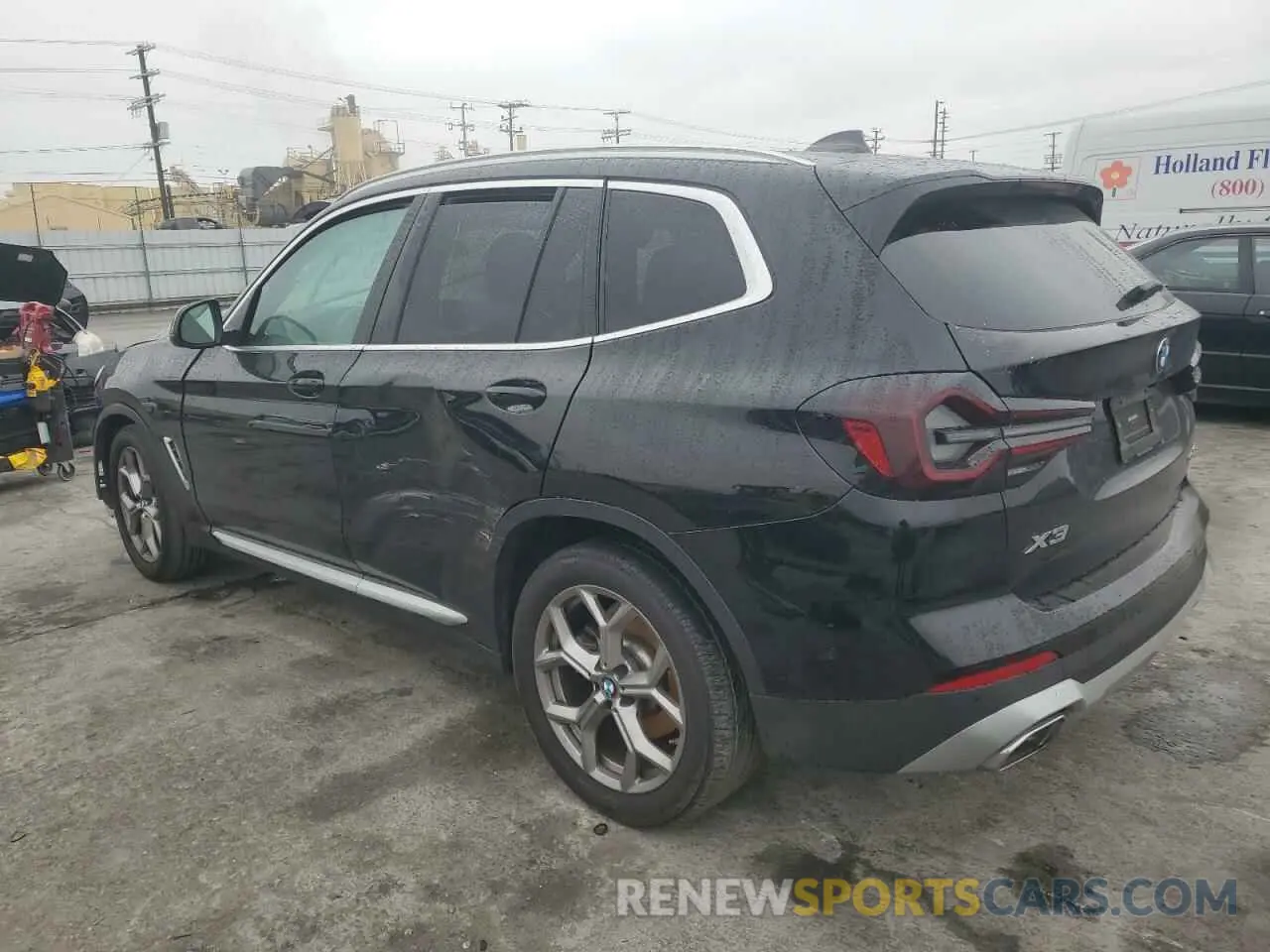 2 Photograph of a damaged car 5UX43DP00P9R90271 BMW X3 2023