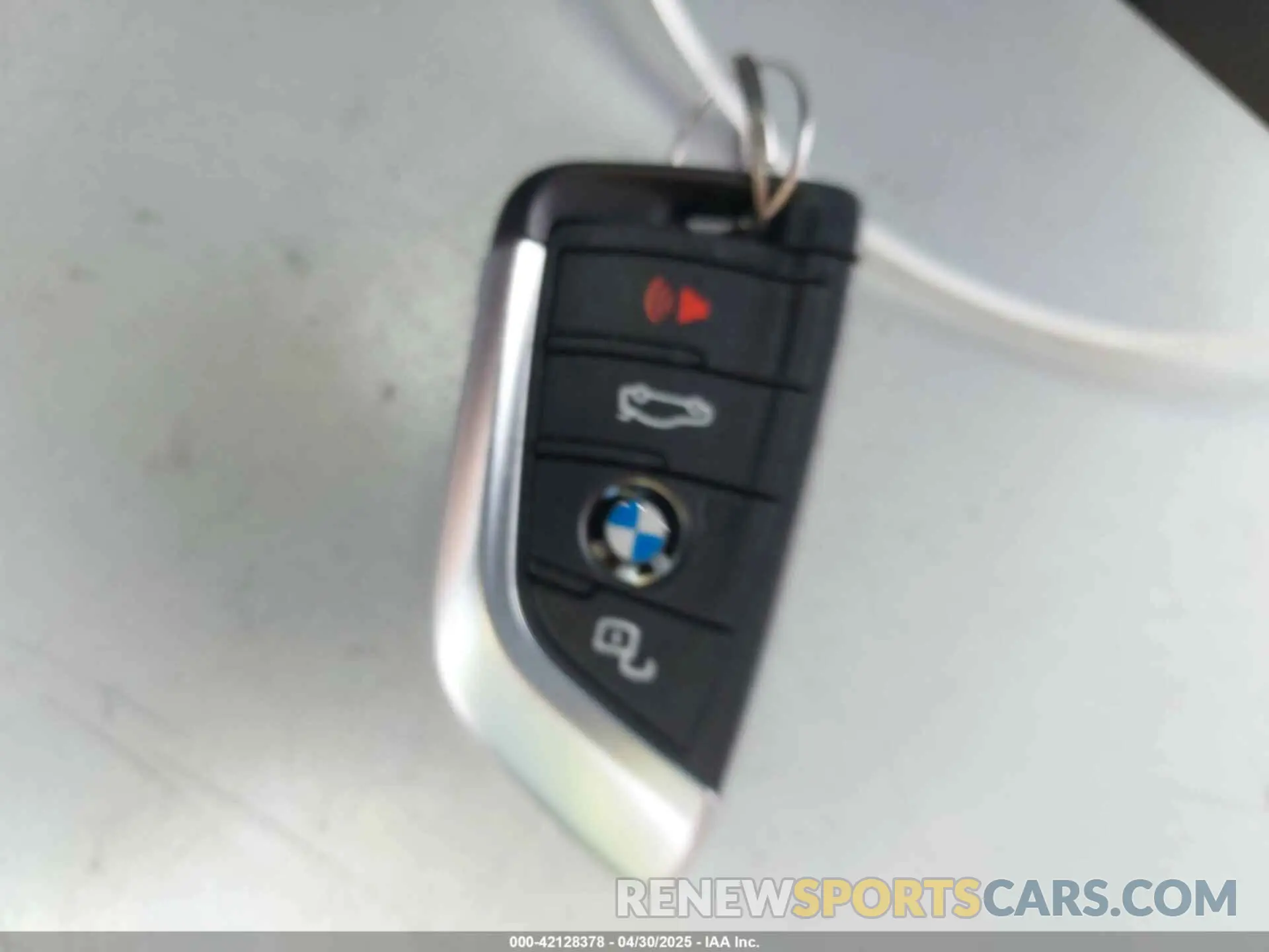 11 Photograph of a damaged car 5UX43DP02P9R13353 BMW X3 2023
