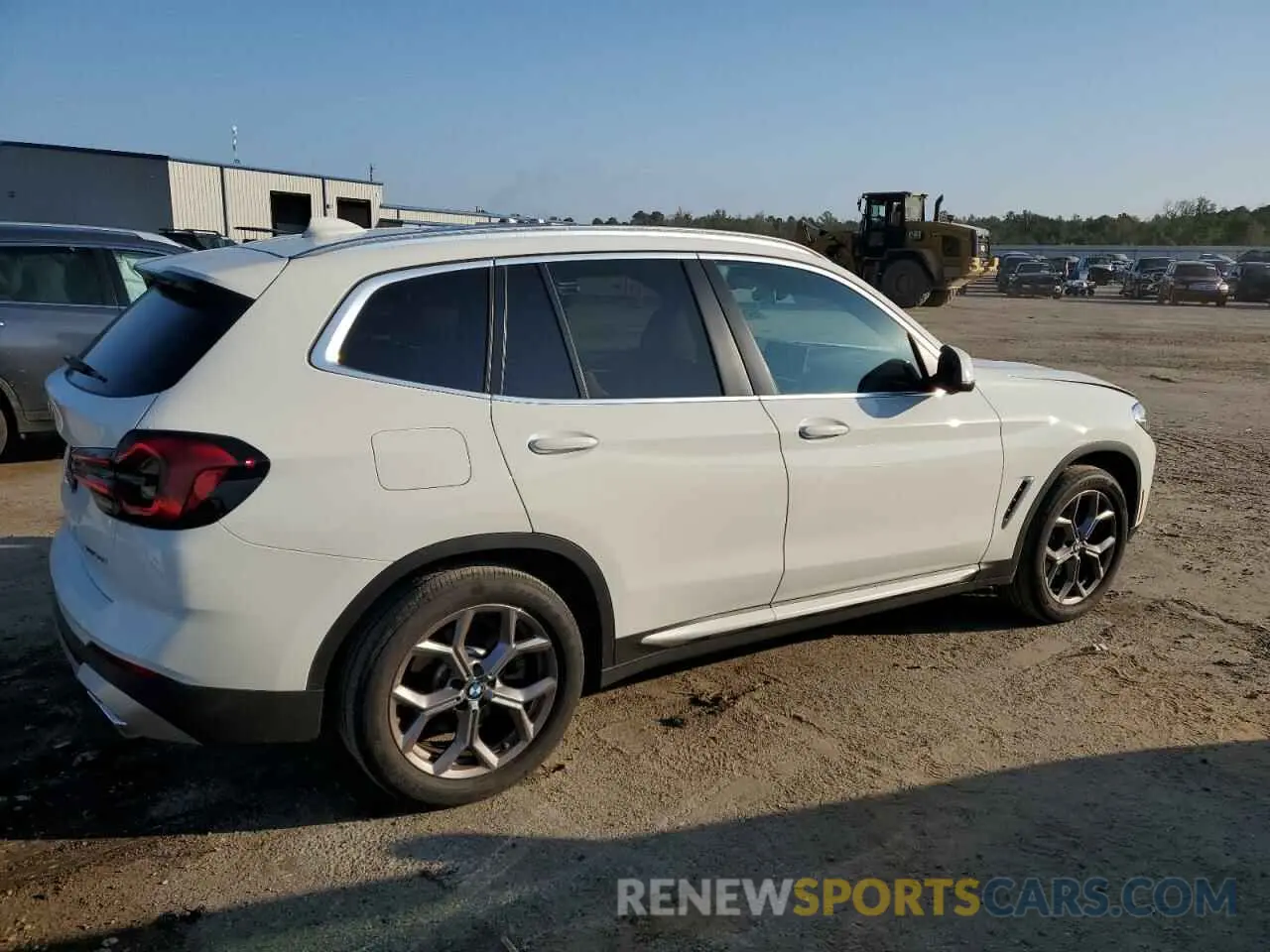 3 Photograph of a damaged car 5UX43DP03P9R67440 BMW X3 2023