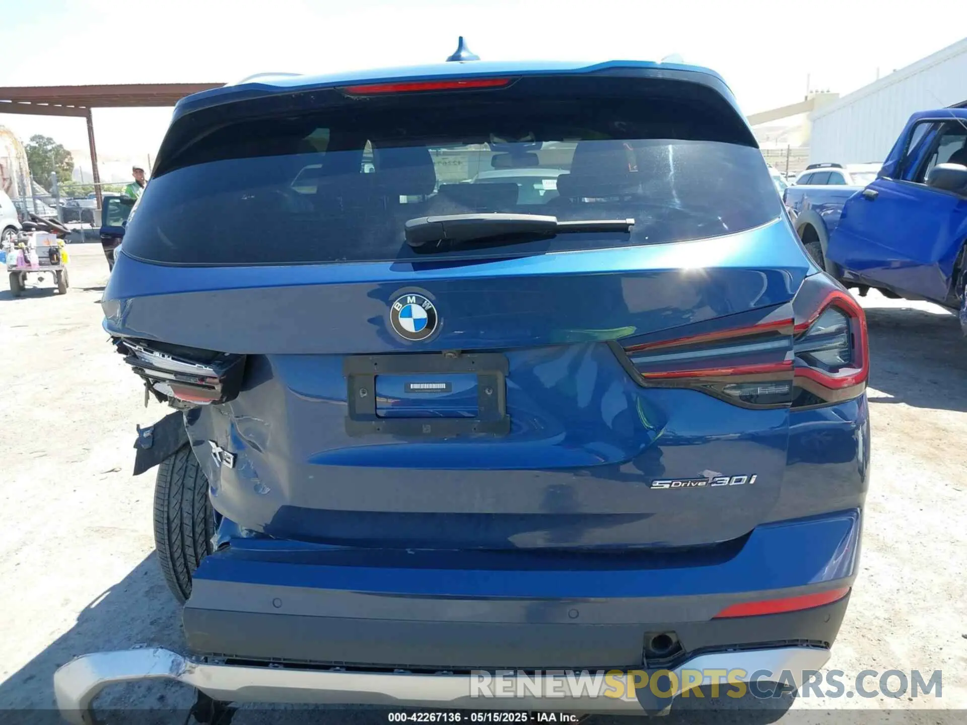 16 Photograph of a damaged car 5UX43DP04P9P44100 BMW X3 2023