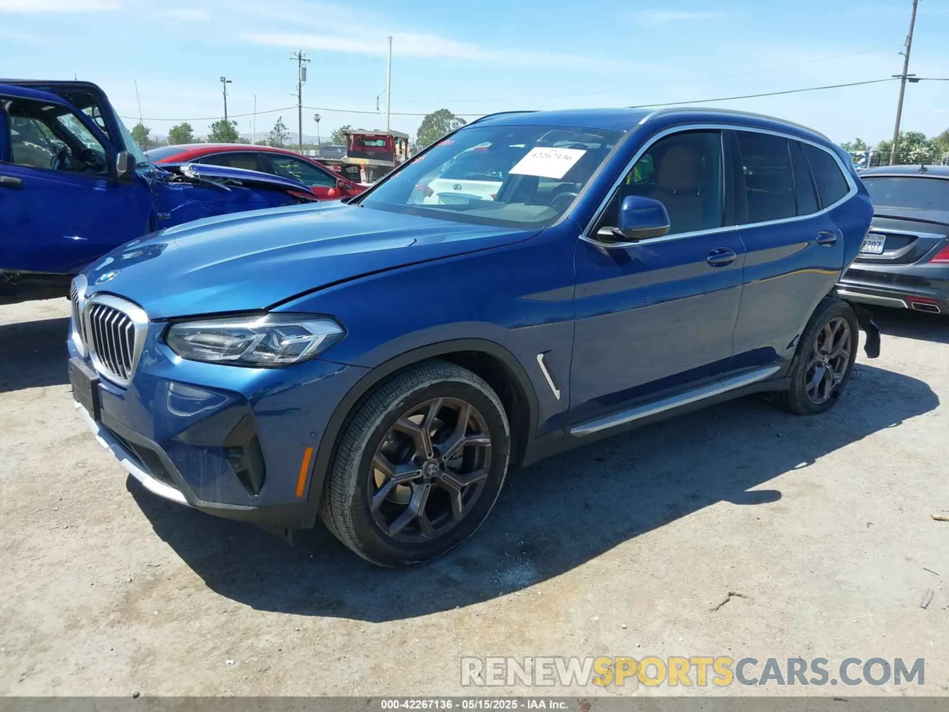 2 Photograph of a damaged car 5UX43DP04P9P44100 BMW X3 2023