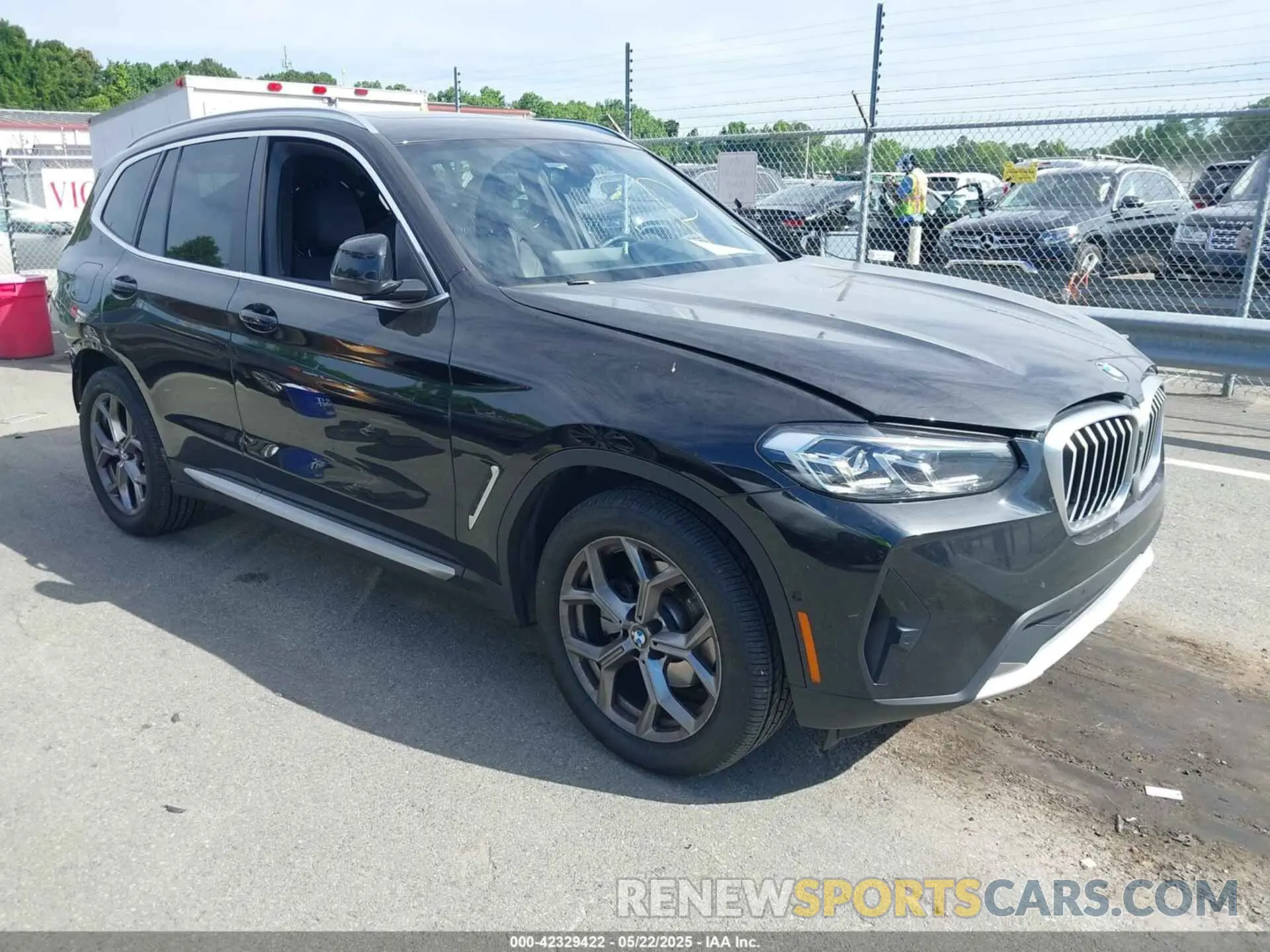 1 Photograph of a damaged car 5UX43DP04P9S68396 BMW X3 2023