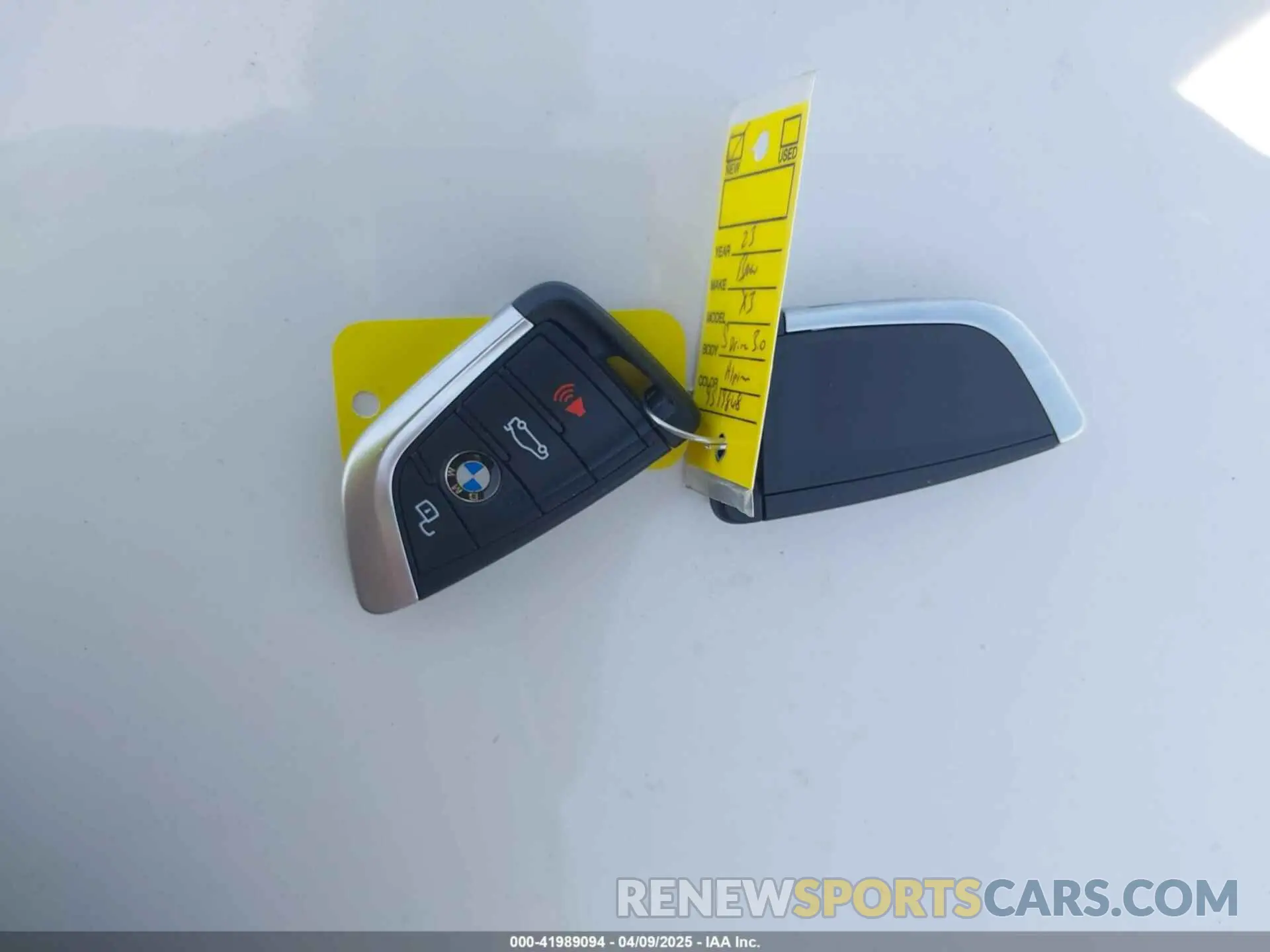 11 Photograph of a damaged car 5UX43DP05P9S19868 BMW X3 2023