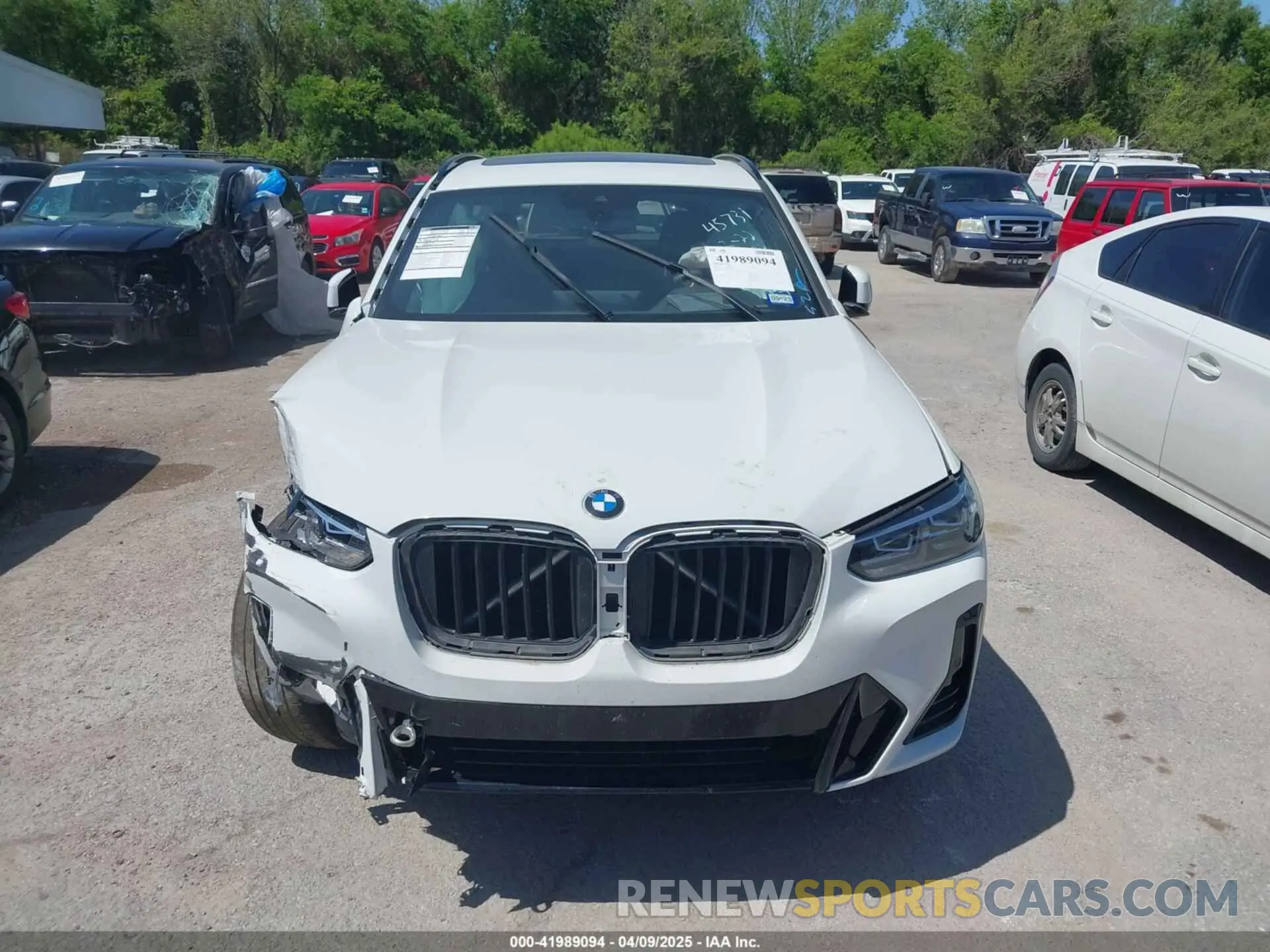 12 Photograph of a damaged car 5UX43DP05P9S19868 BMW X3 2023