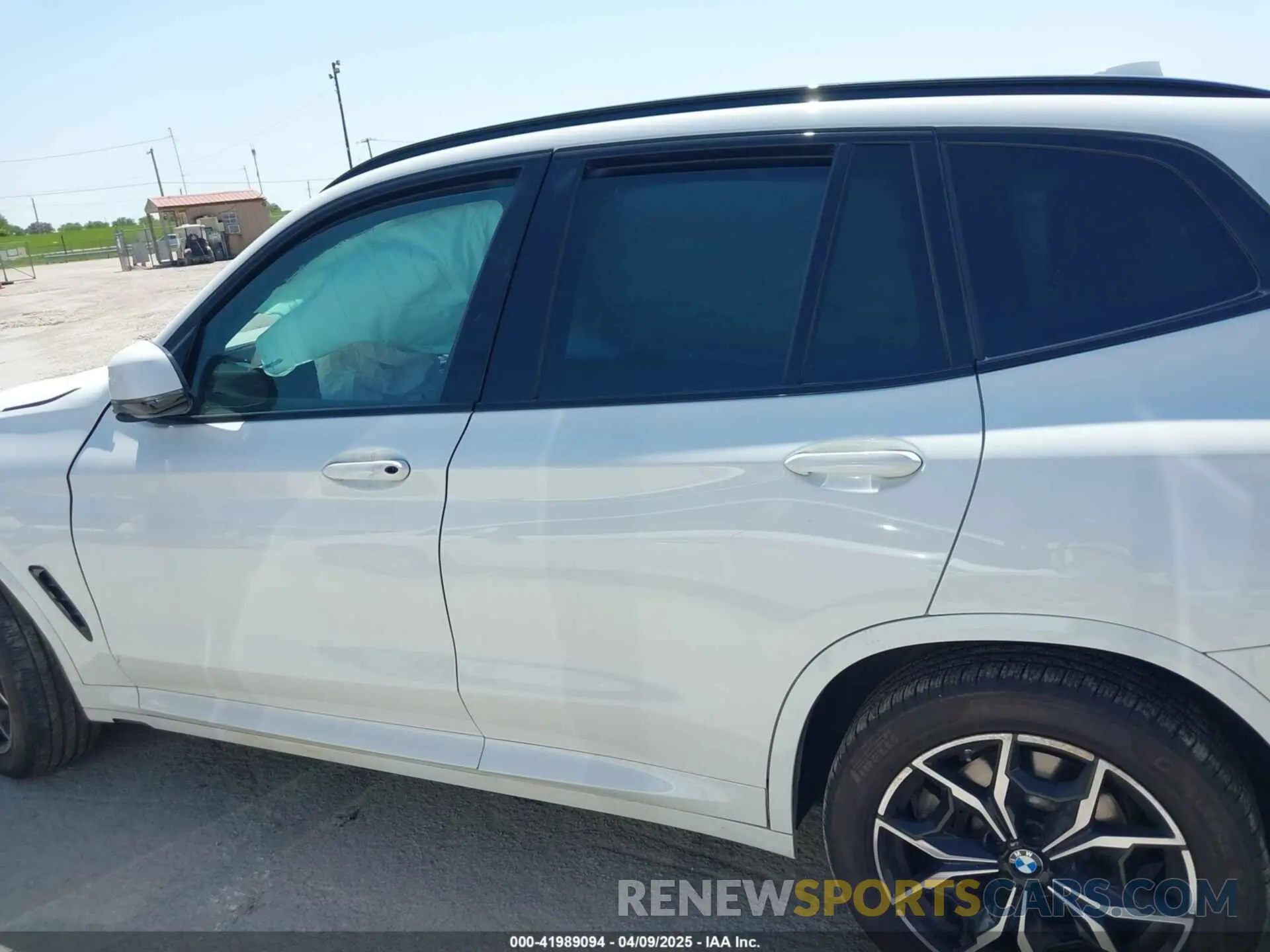 14 Photograph of a damaged car 5UX43DP05P9S19868 BMW X3 2023