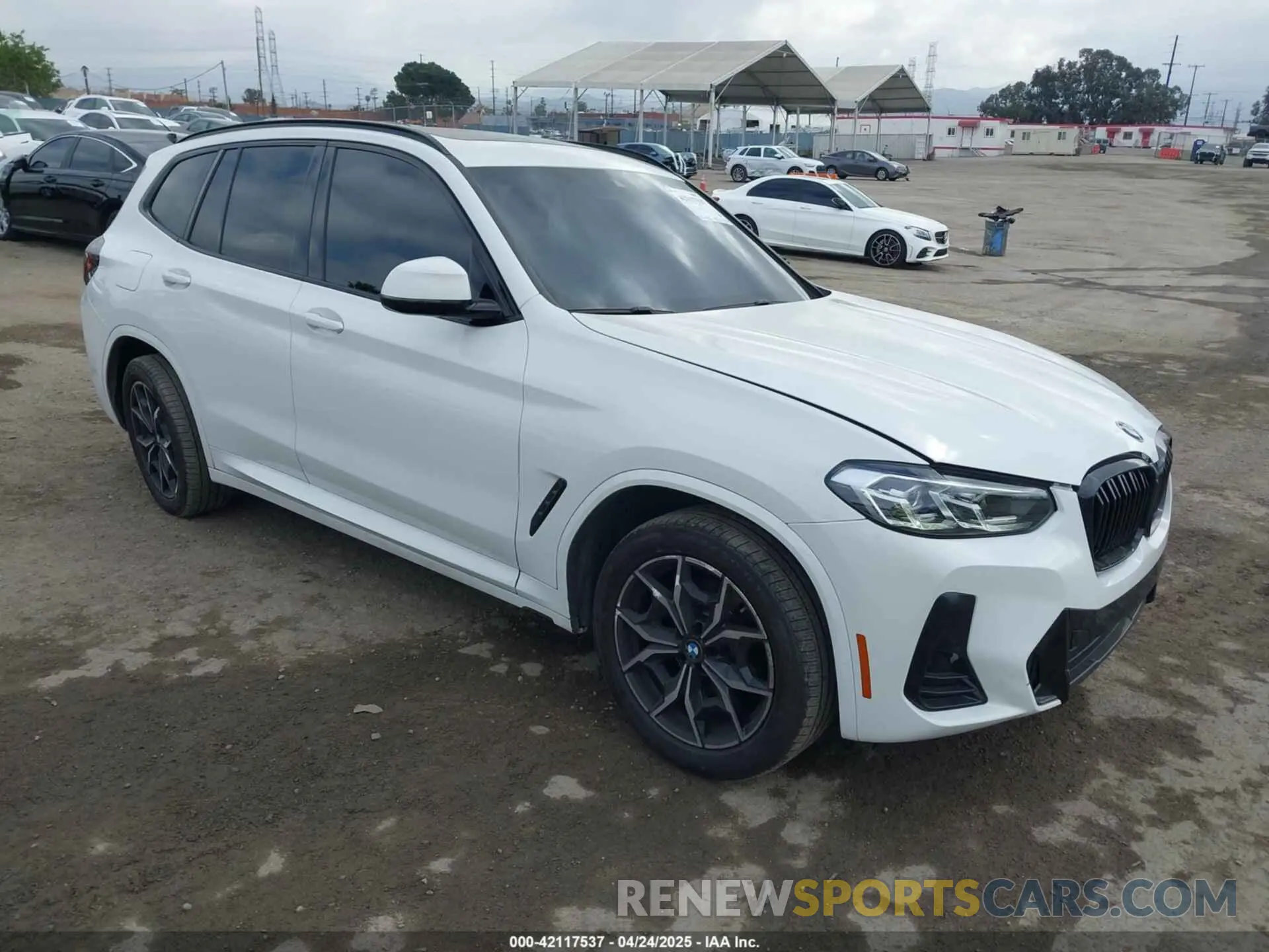 1 Photograph of a damaged car 5UX43DP06P9R32858 BMW X3 2023