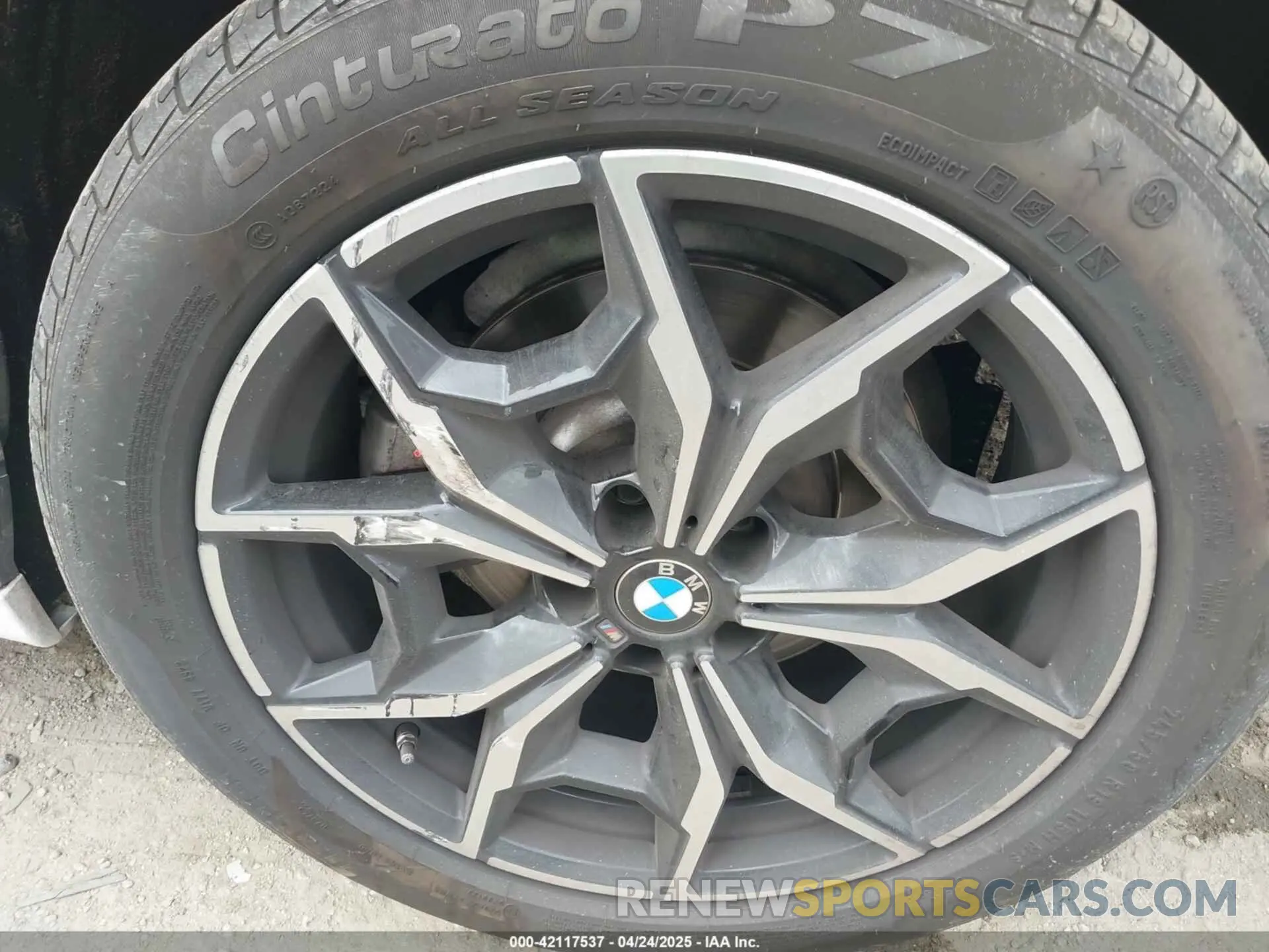 20 Photograph of a damaged car 5UX43DP06P9R32858 BMW X3 2023