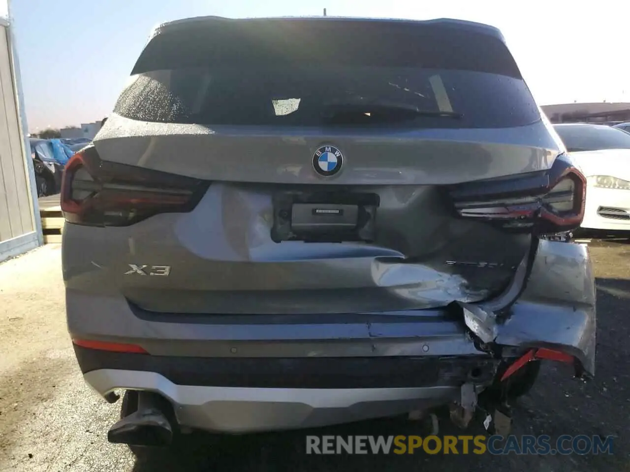 6 Photograph of a damaged car 5UX43DP06P9R39244 BMW X3 2023