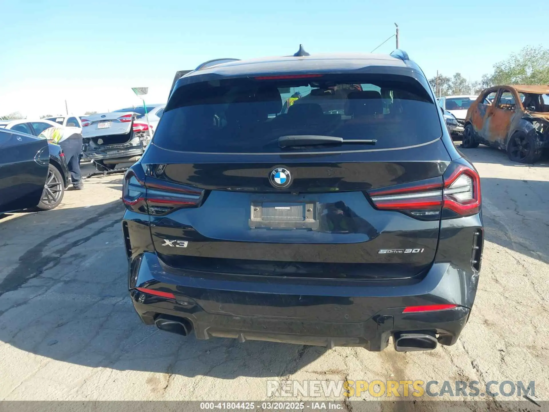 15 Photograph of a damaged car 5UX43DP08P9P10029 BMW X3 2023