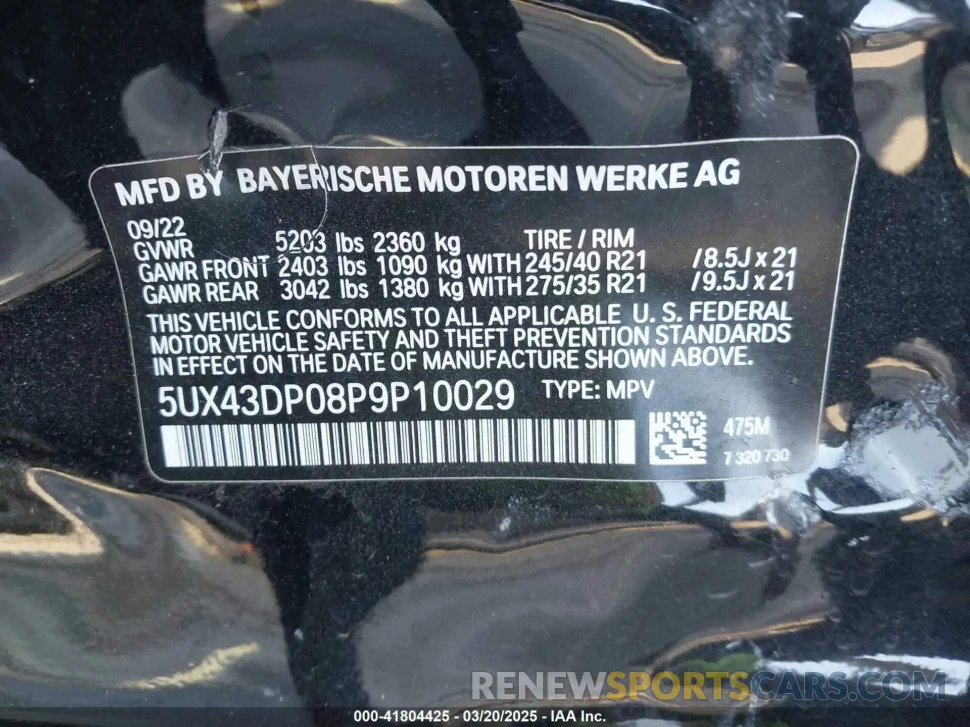 9 Photograph of a damaged car 5UX43DP08P9P10029 BMW X3 2023
