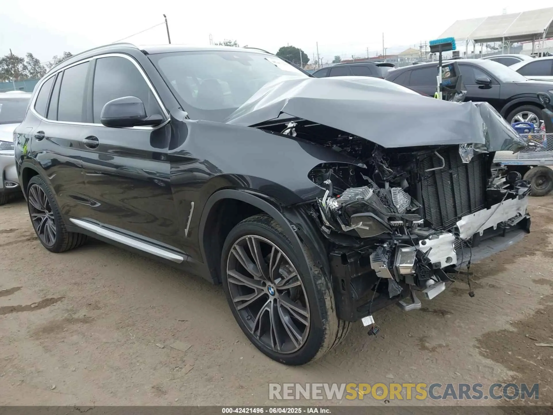 1 Photograph of a damaged car 5UX43DP08P9R73430 BMW X3 2023