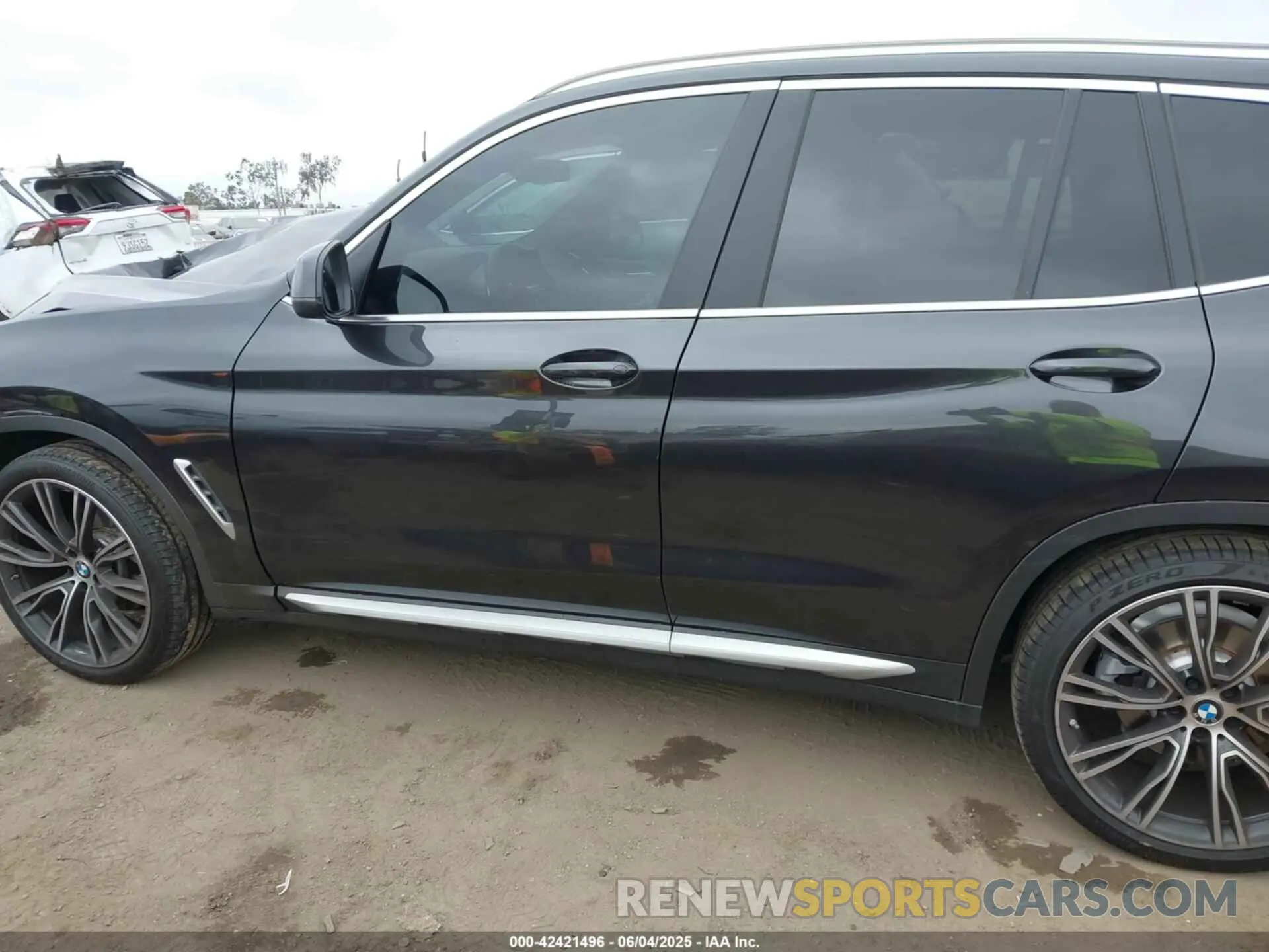 15 Photograph of a damaged car 5UX43DP08P9R73430 BMW X3 2023