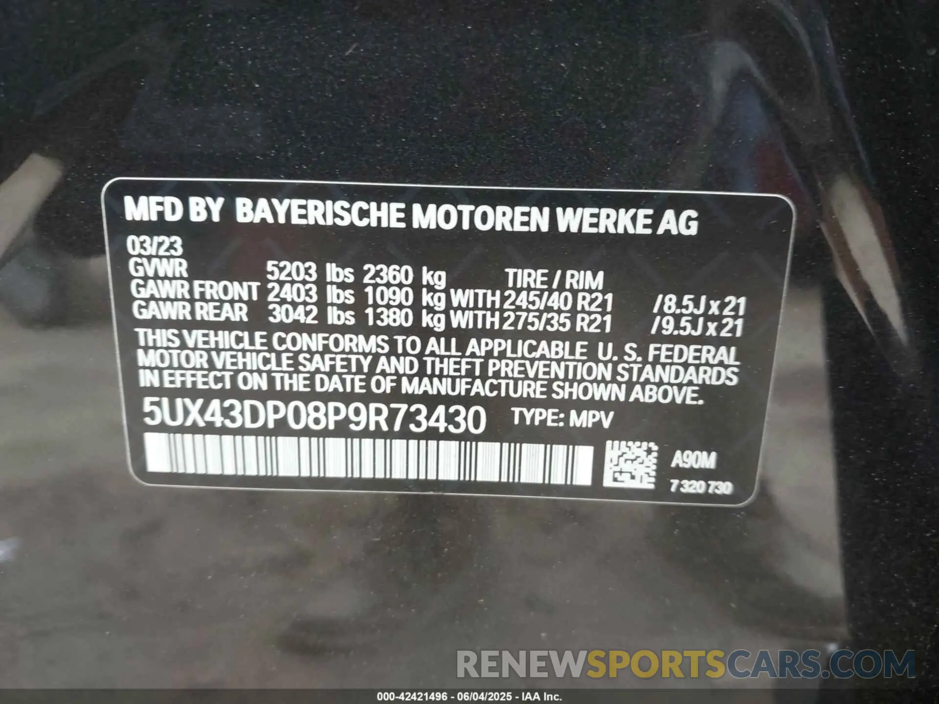 9 Photograph of a damaged car 5UX43DP08P9R73430 BMW X3 2023