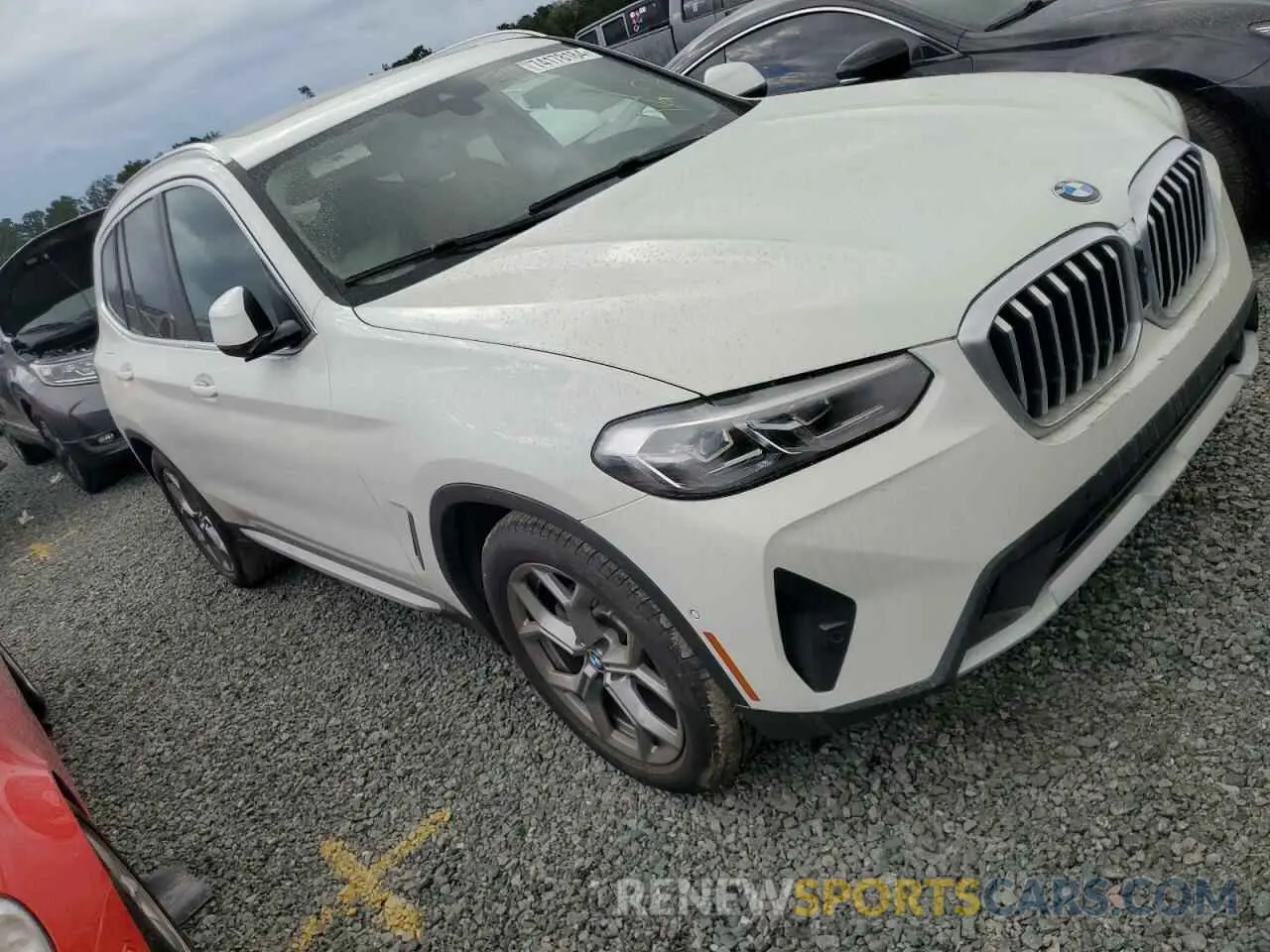 4 Photograph of a damaged car 5UX43DP08P9S90109 BMW X3 2023
