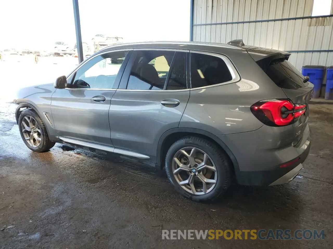 2 Photograph of a damaged car 5UX43DP0XP9S11541 BMW X3 2023